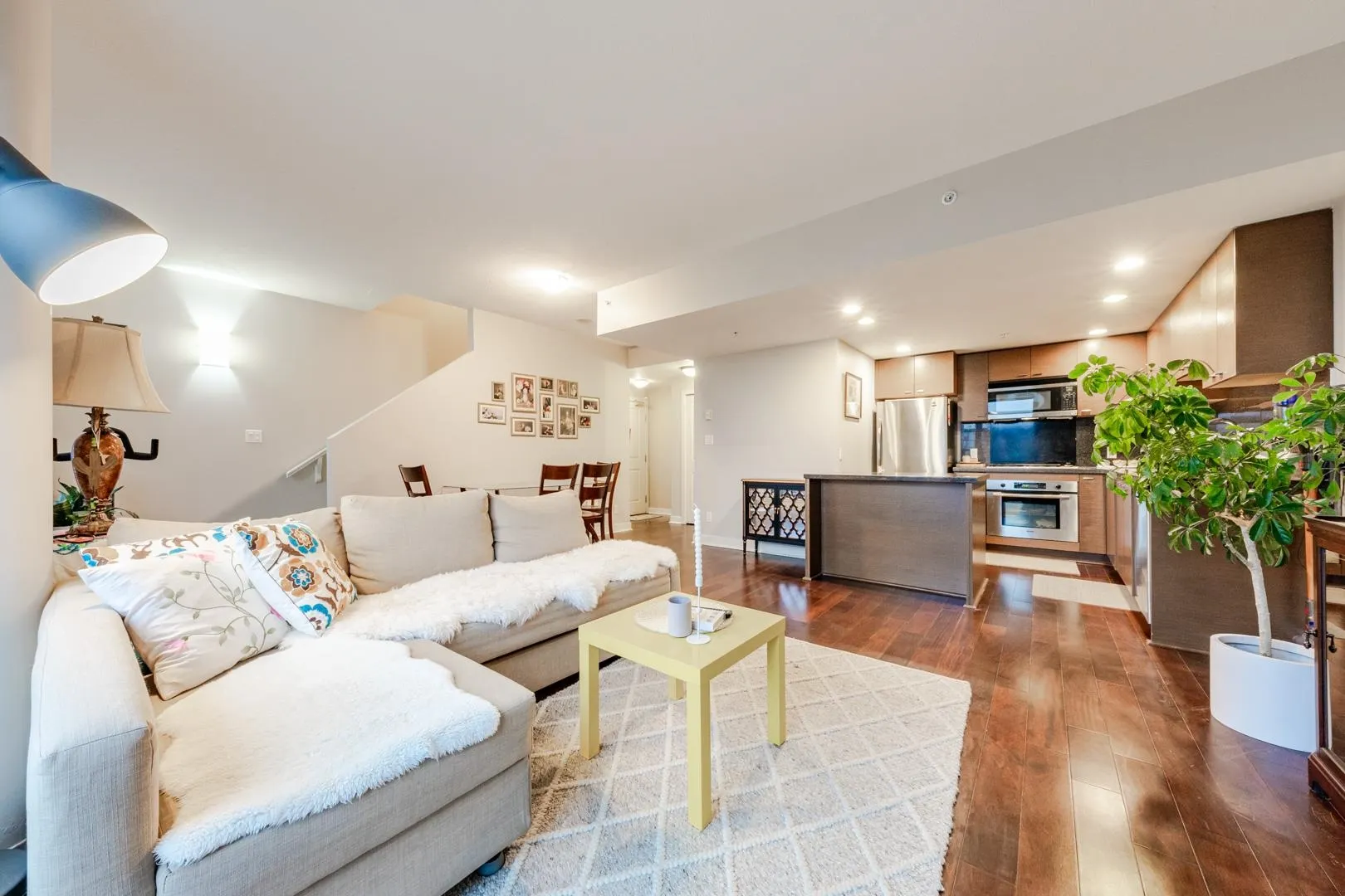1805 6333 Katsura Street