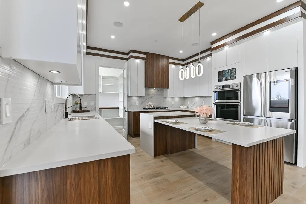 5289 Highview Drive