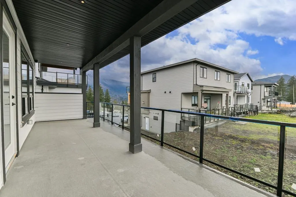 5289 Highview Drive