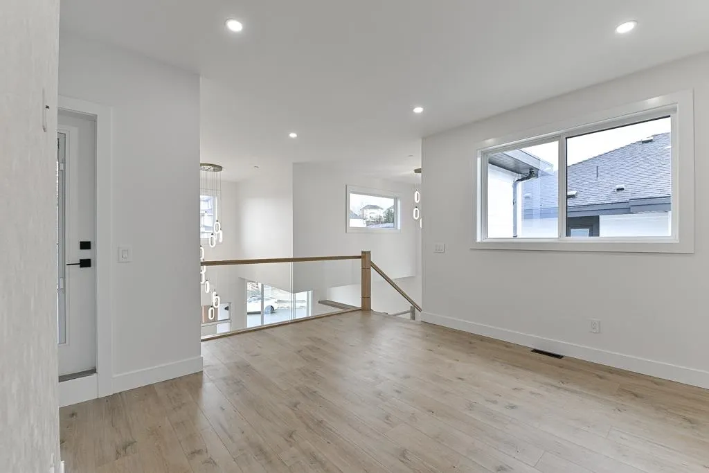 5289 Highview Drive