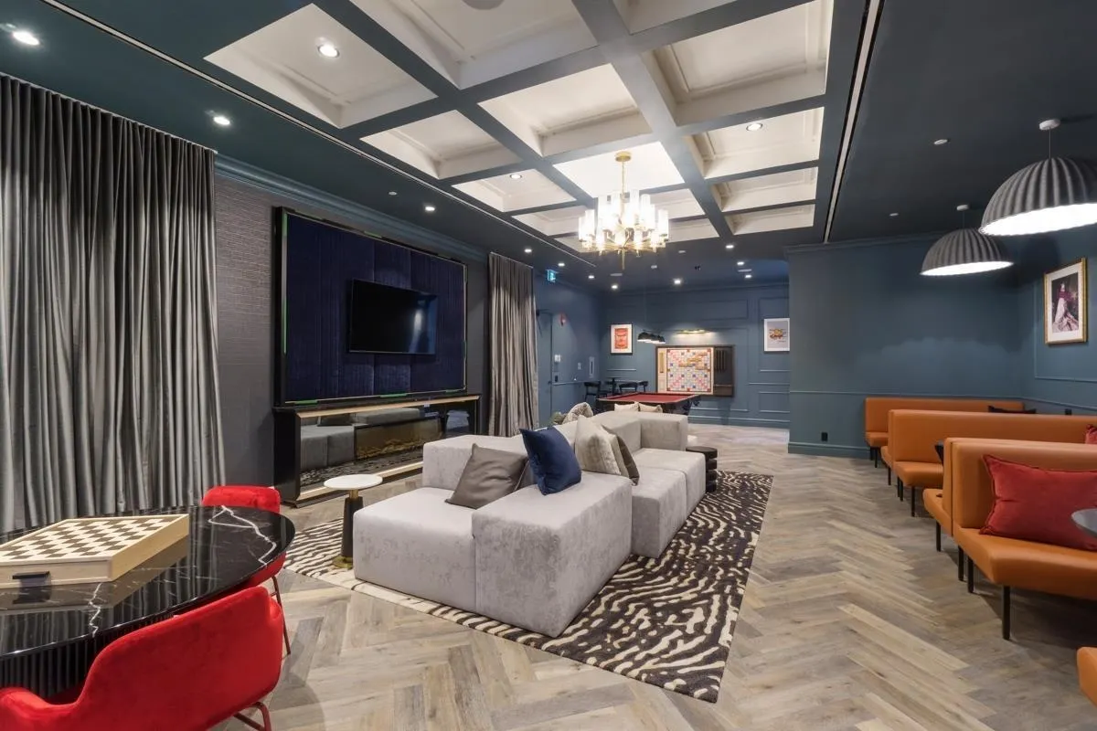 108 6833 Pearson Way