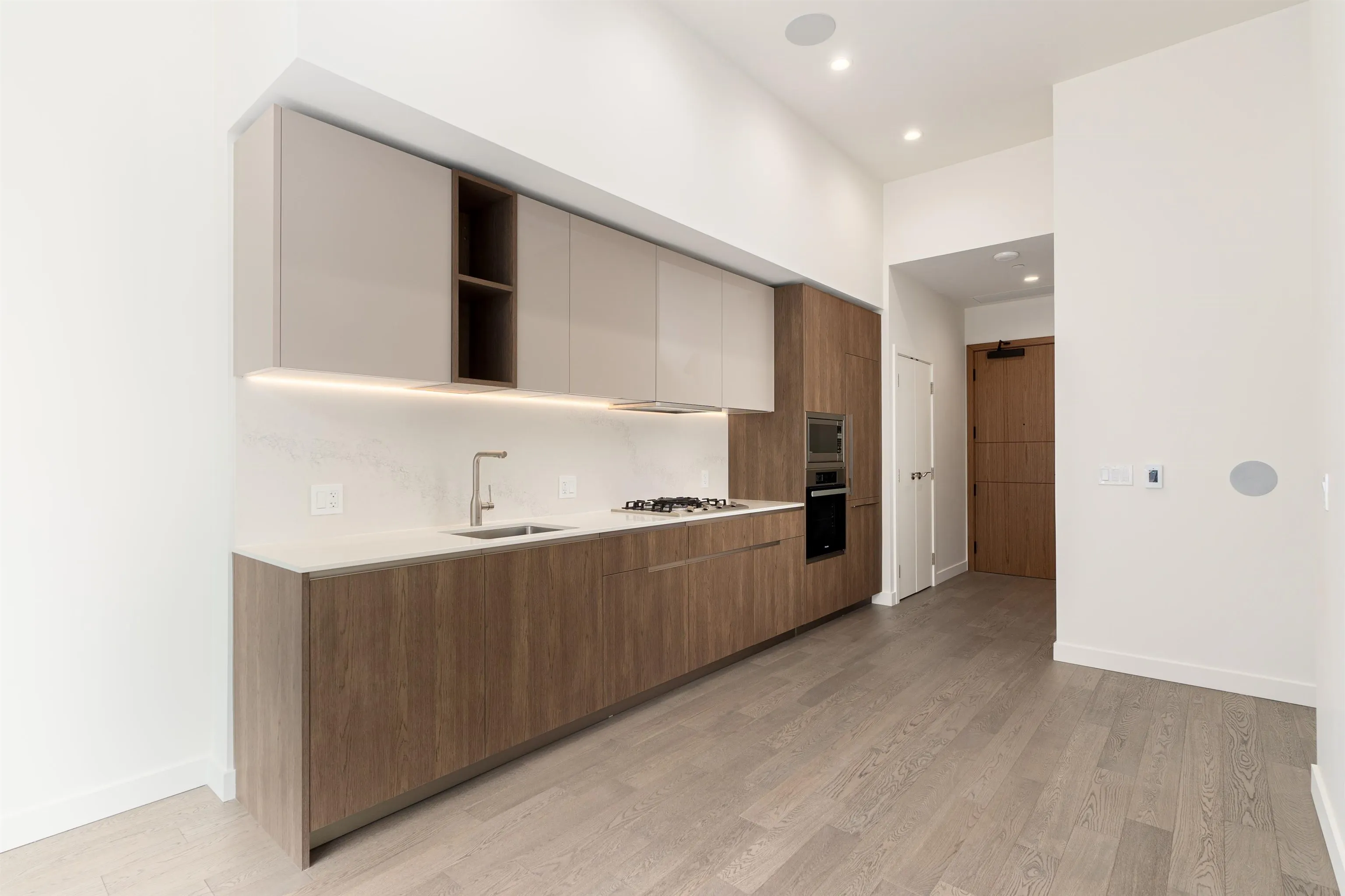 108 6833 Pearson Way
