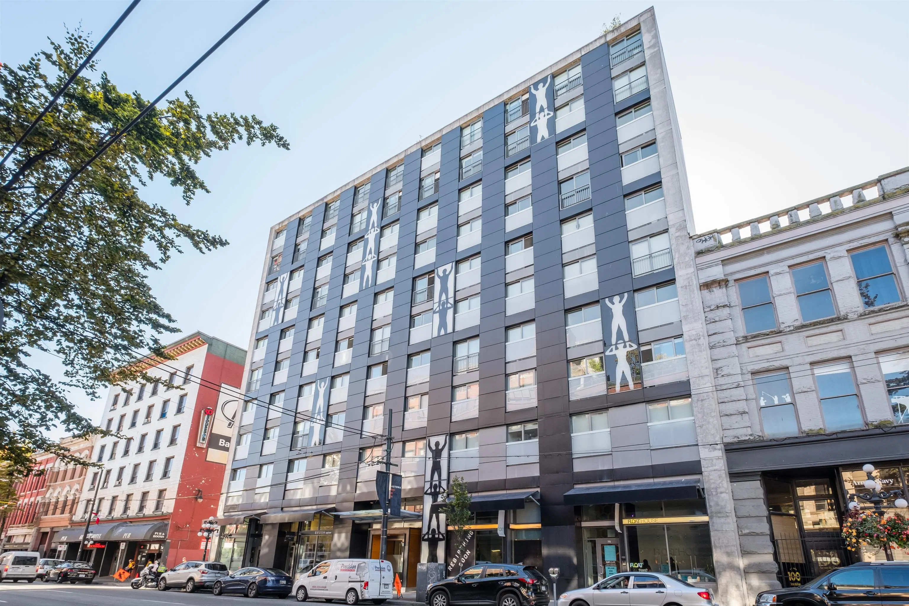 606 66 W Cordova Street