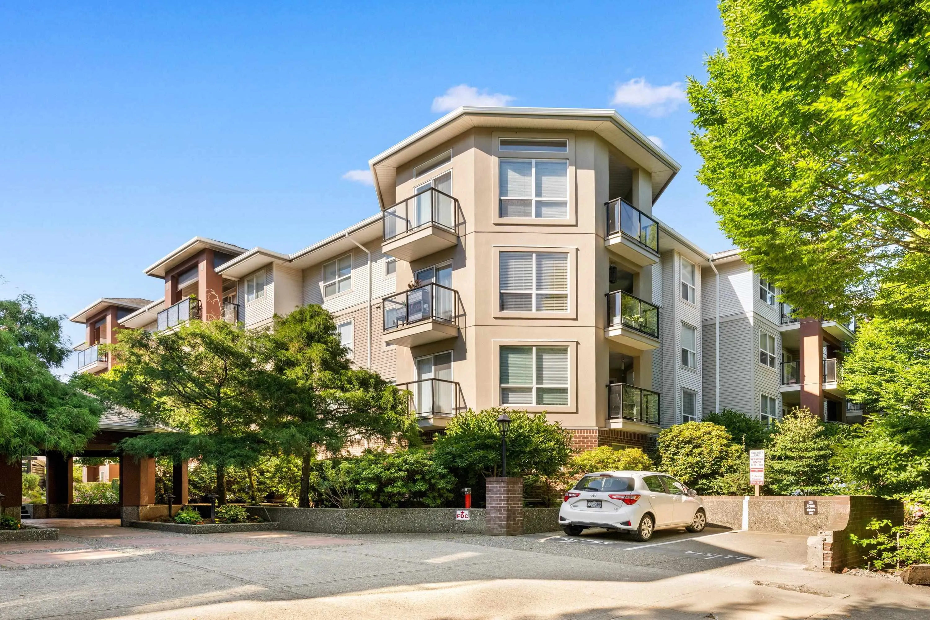 112 20259 Michaud Crescent