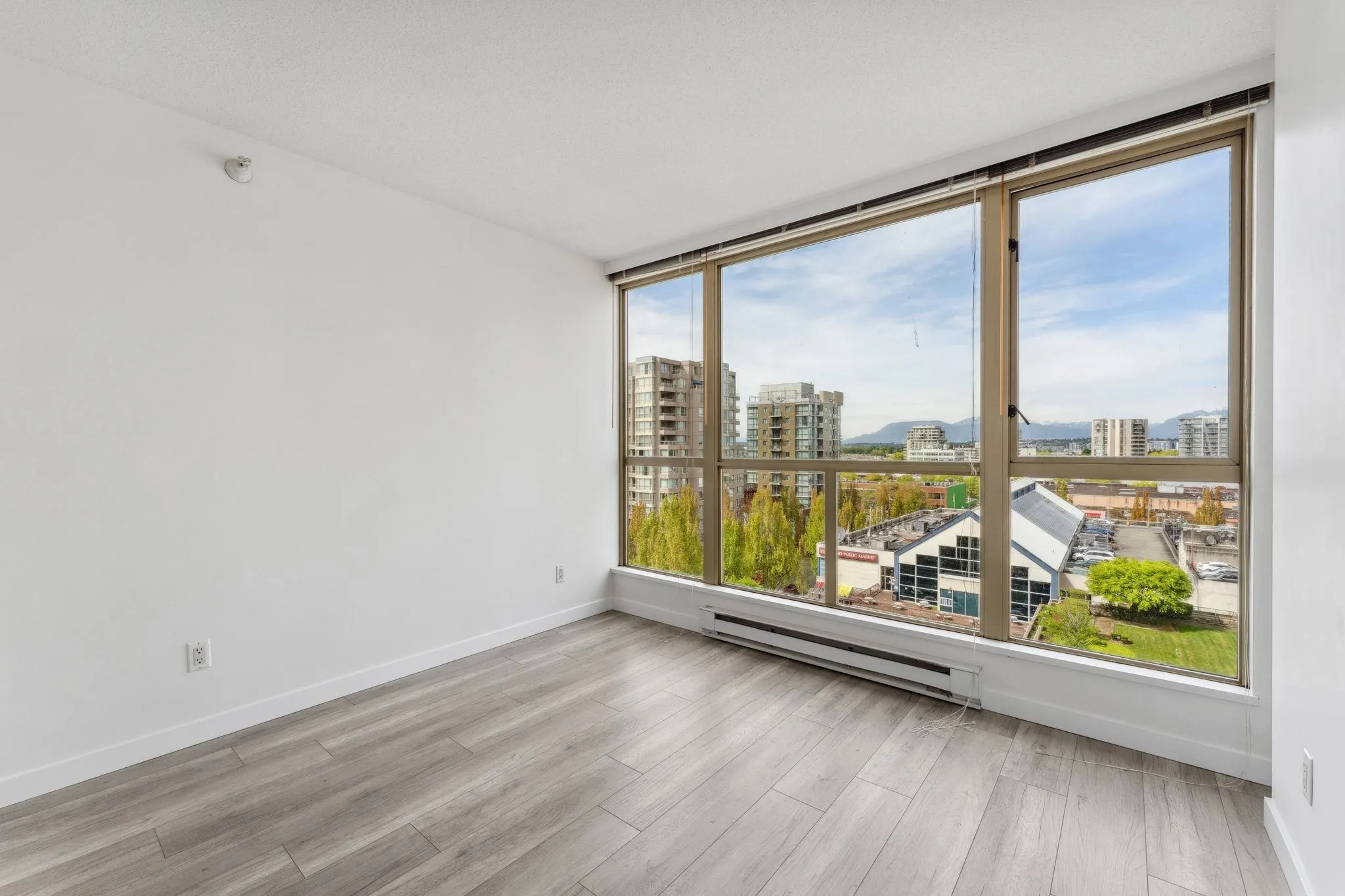 1105 8238 Saba Road