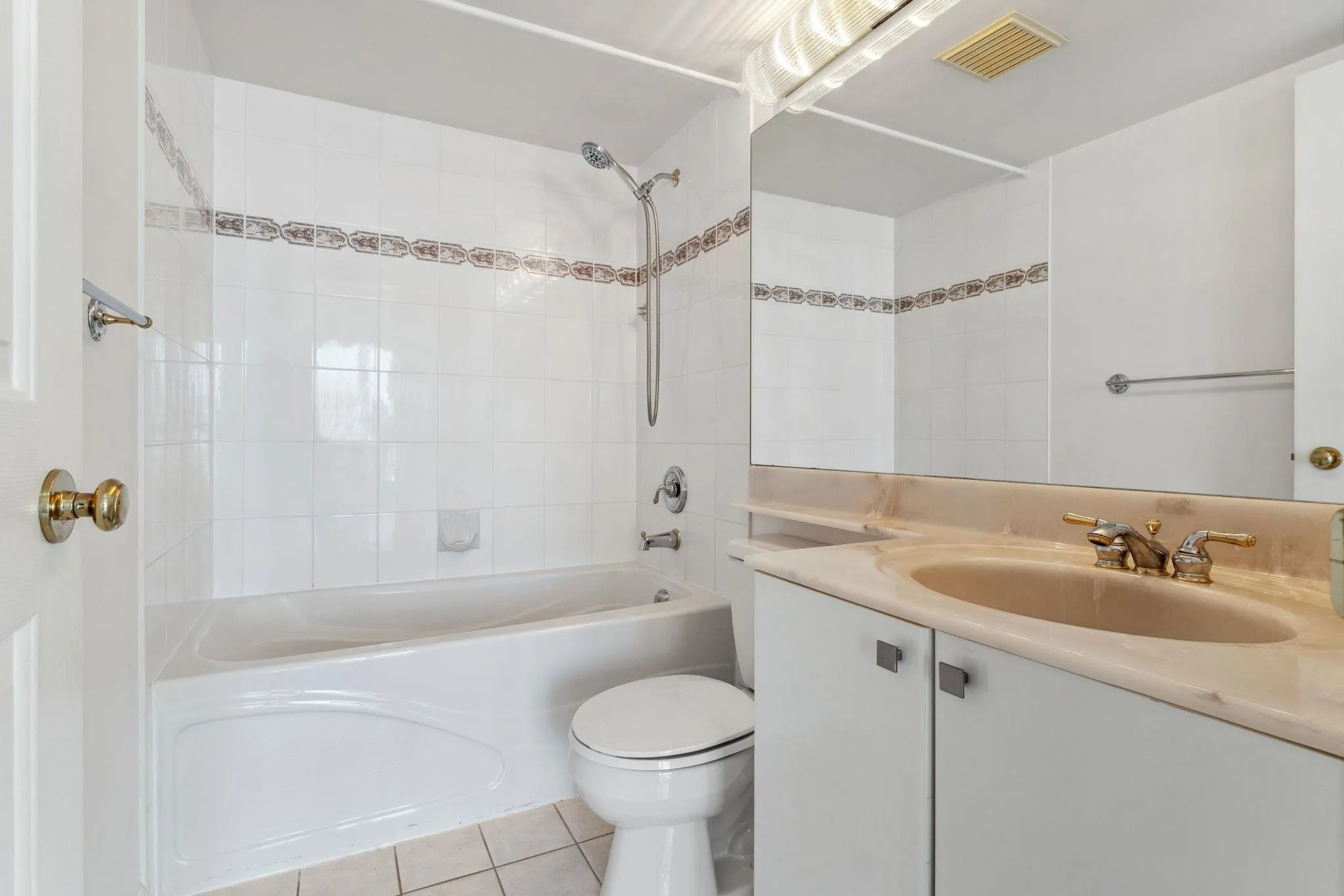 1105 8238 Saba Road