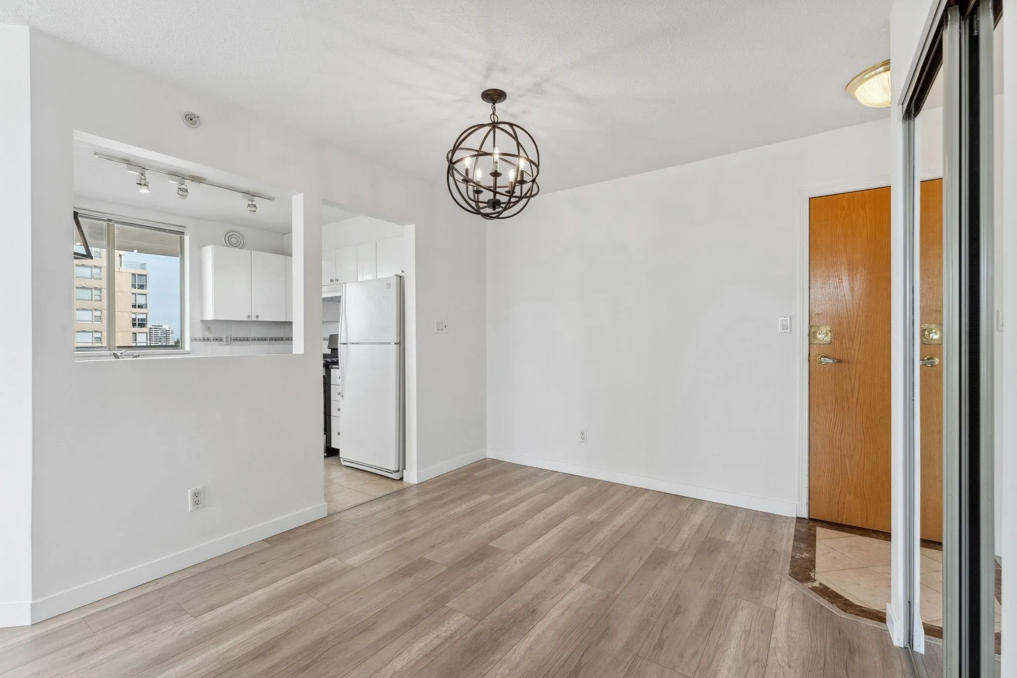1105 8238 Saba Road