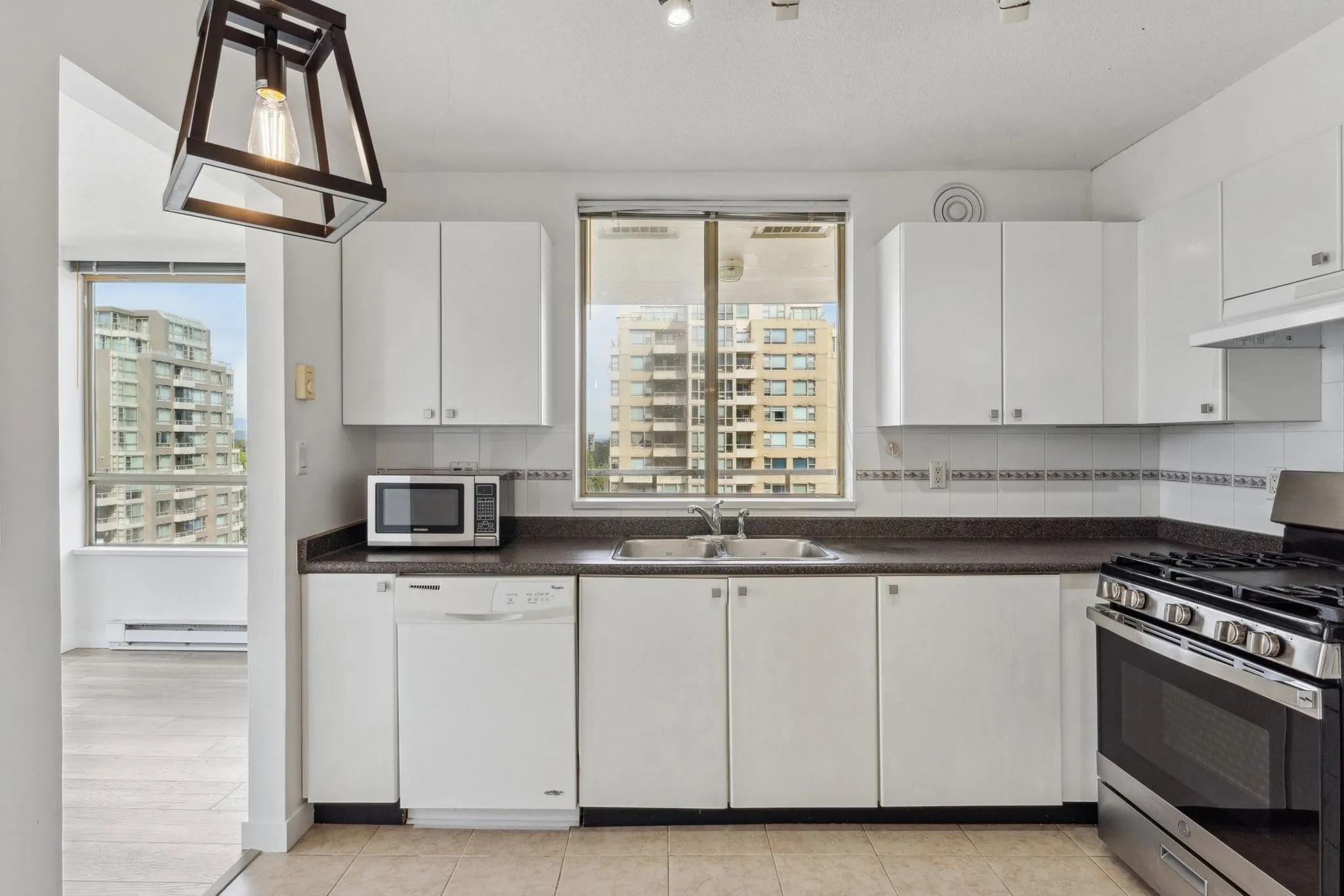1105 8238 Saba Road