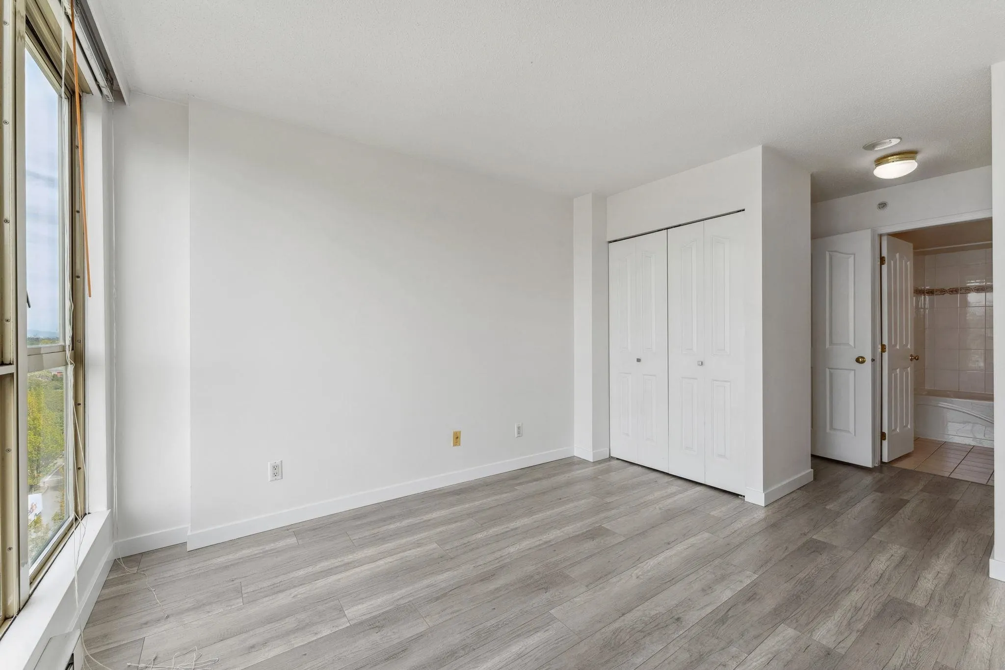 1105 8238 Saba Road