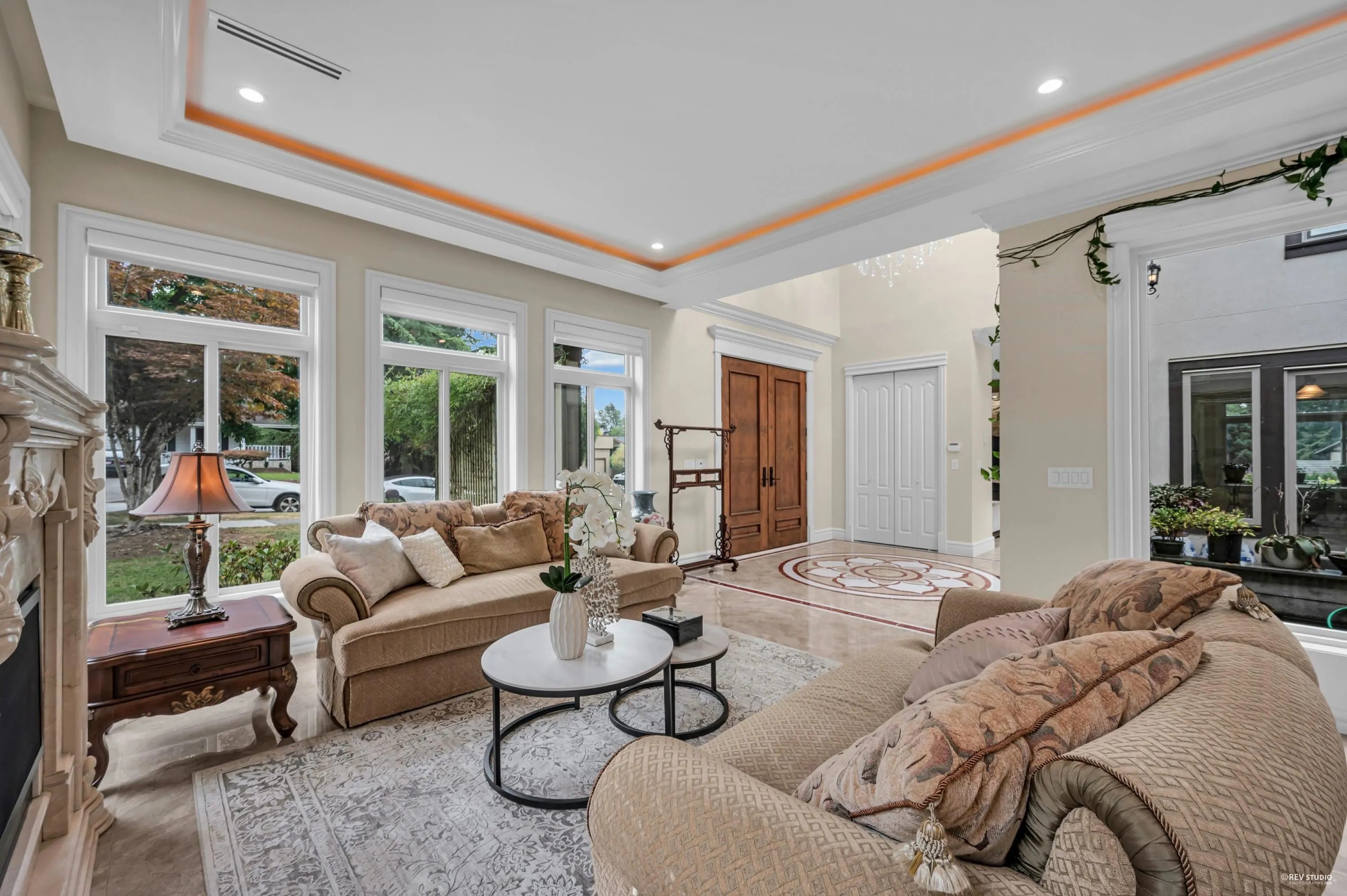 3601 Lynndale Crescent
