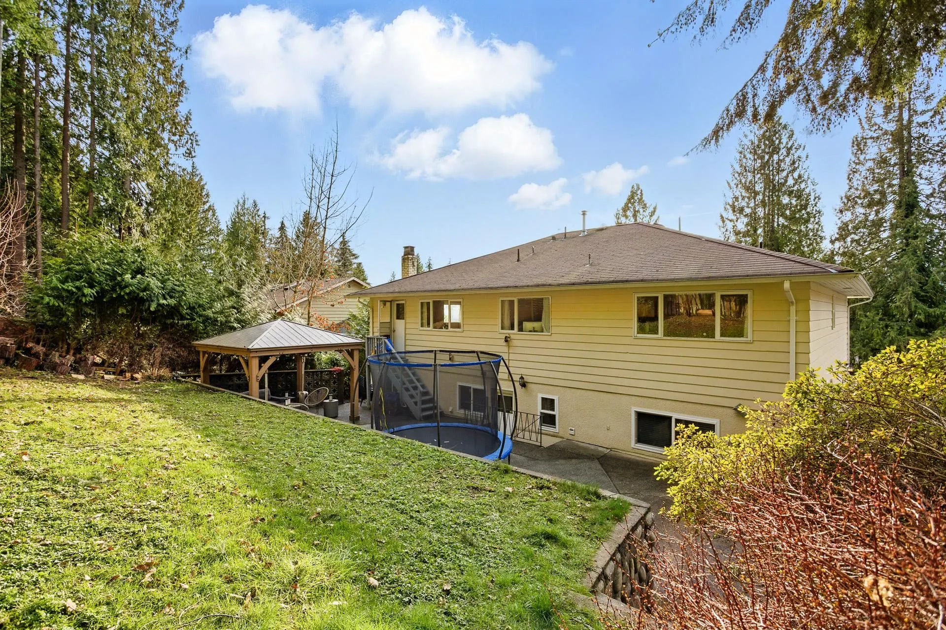 4938 Redonda Drive