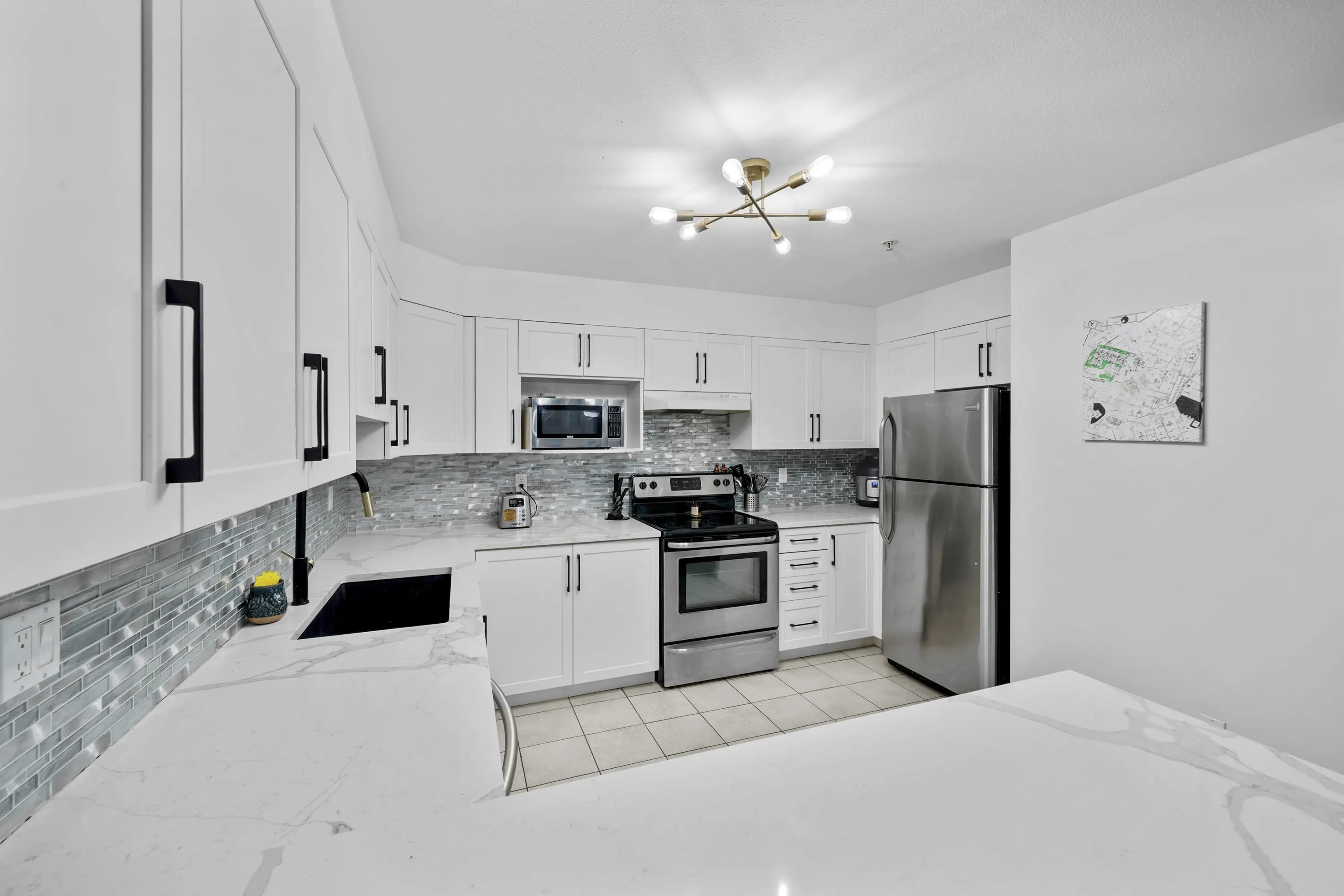 311 121 Shoreline Circle