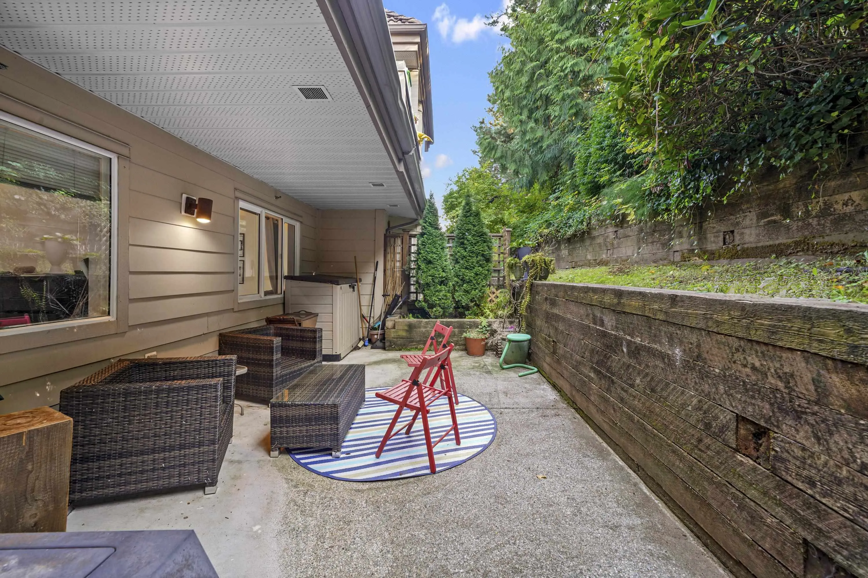 311 121 Shoreline Circle