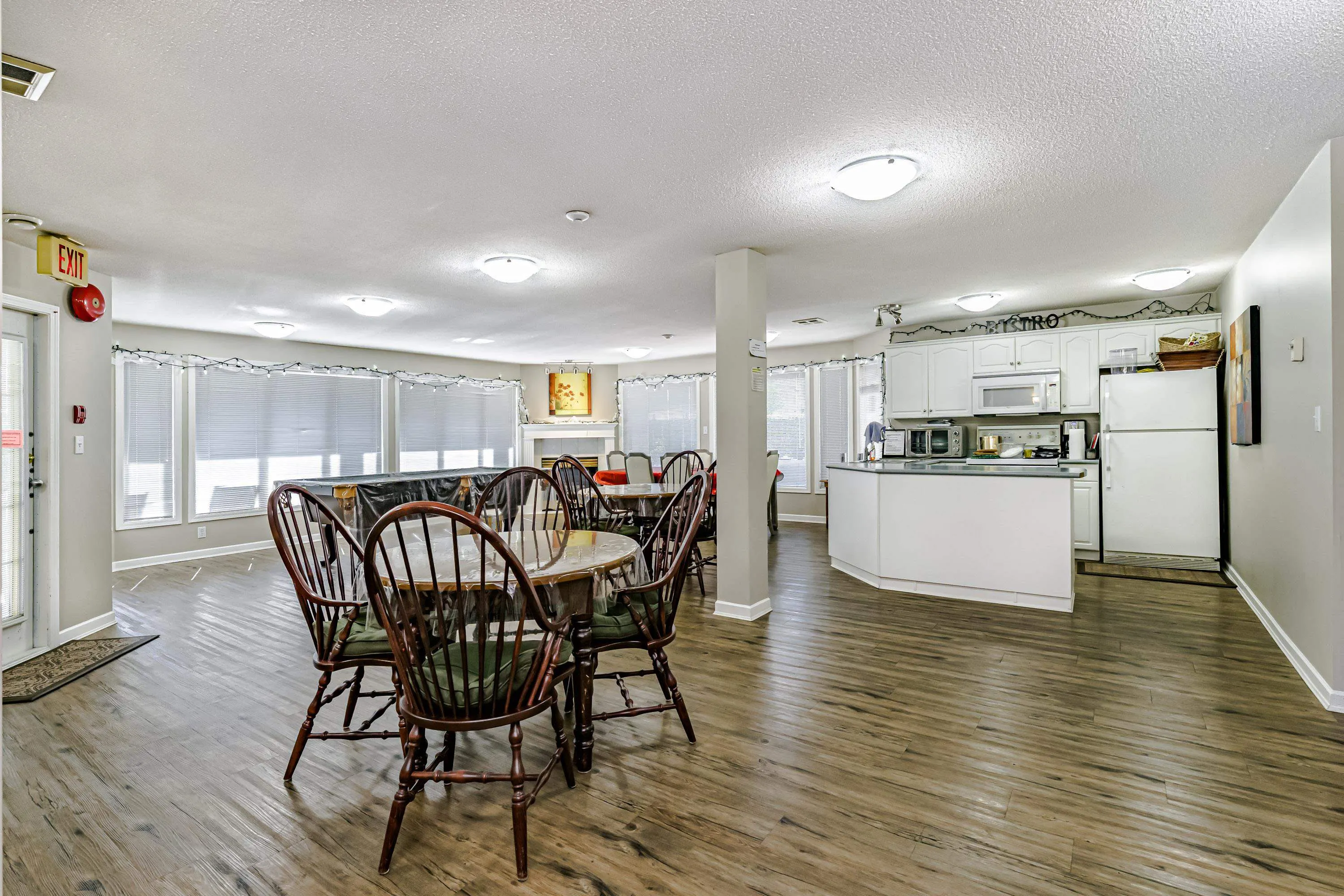 101 17727 58 Avenue