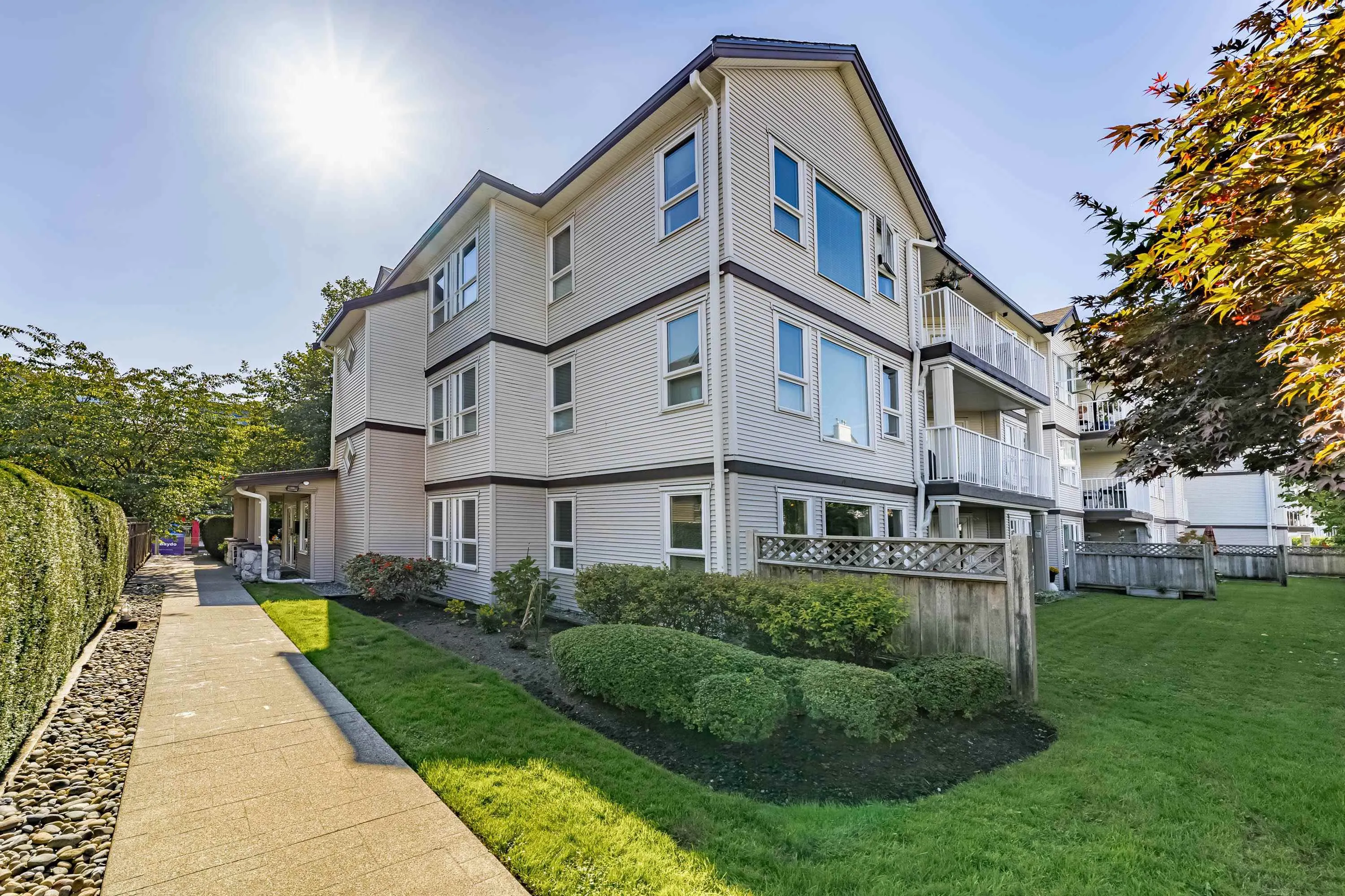 101 17727 58 Avenue