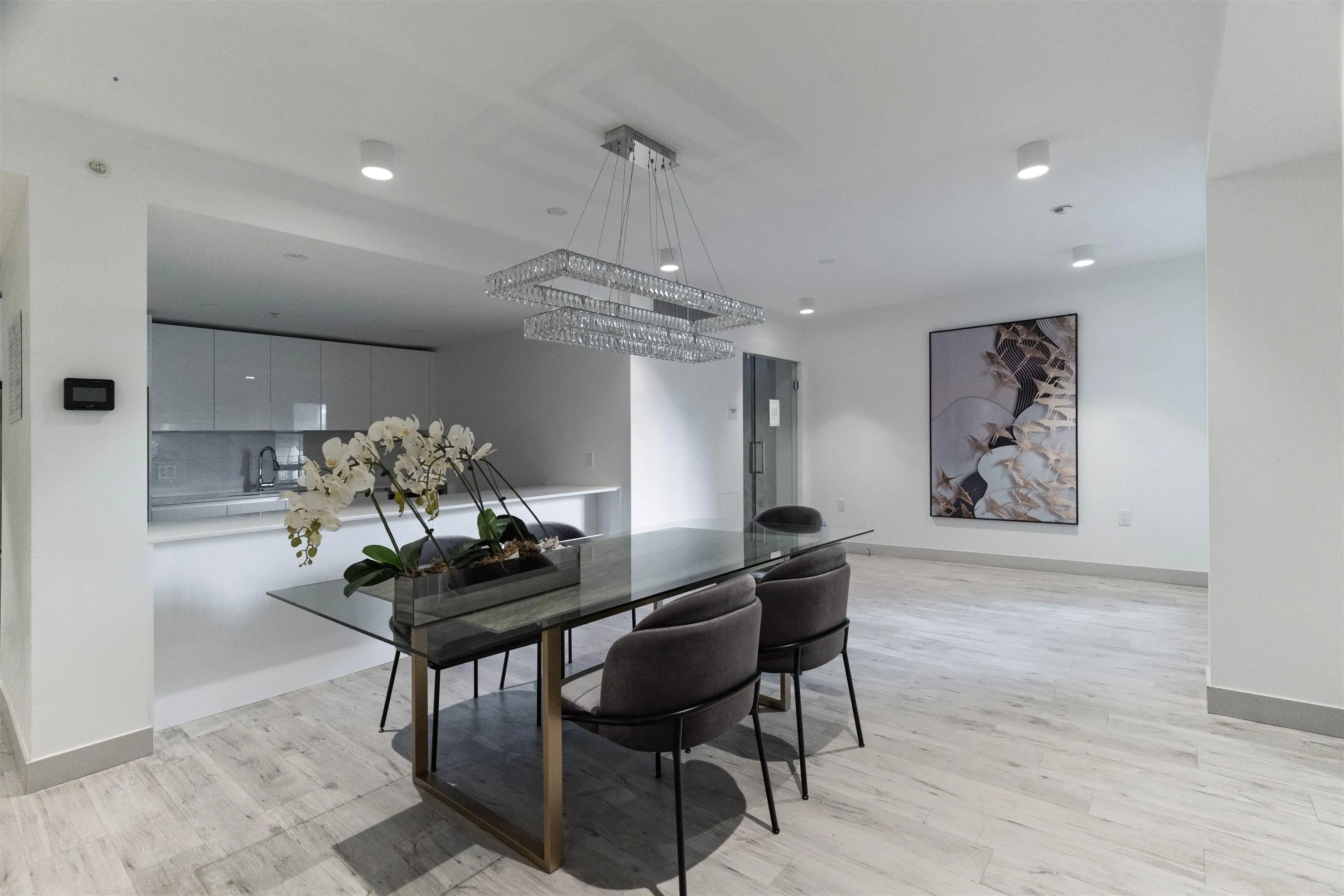 1204 5766 Gilbert Road