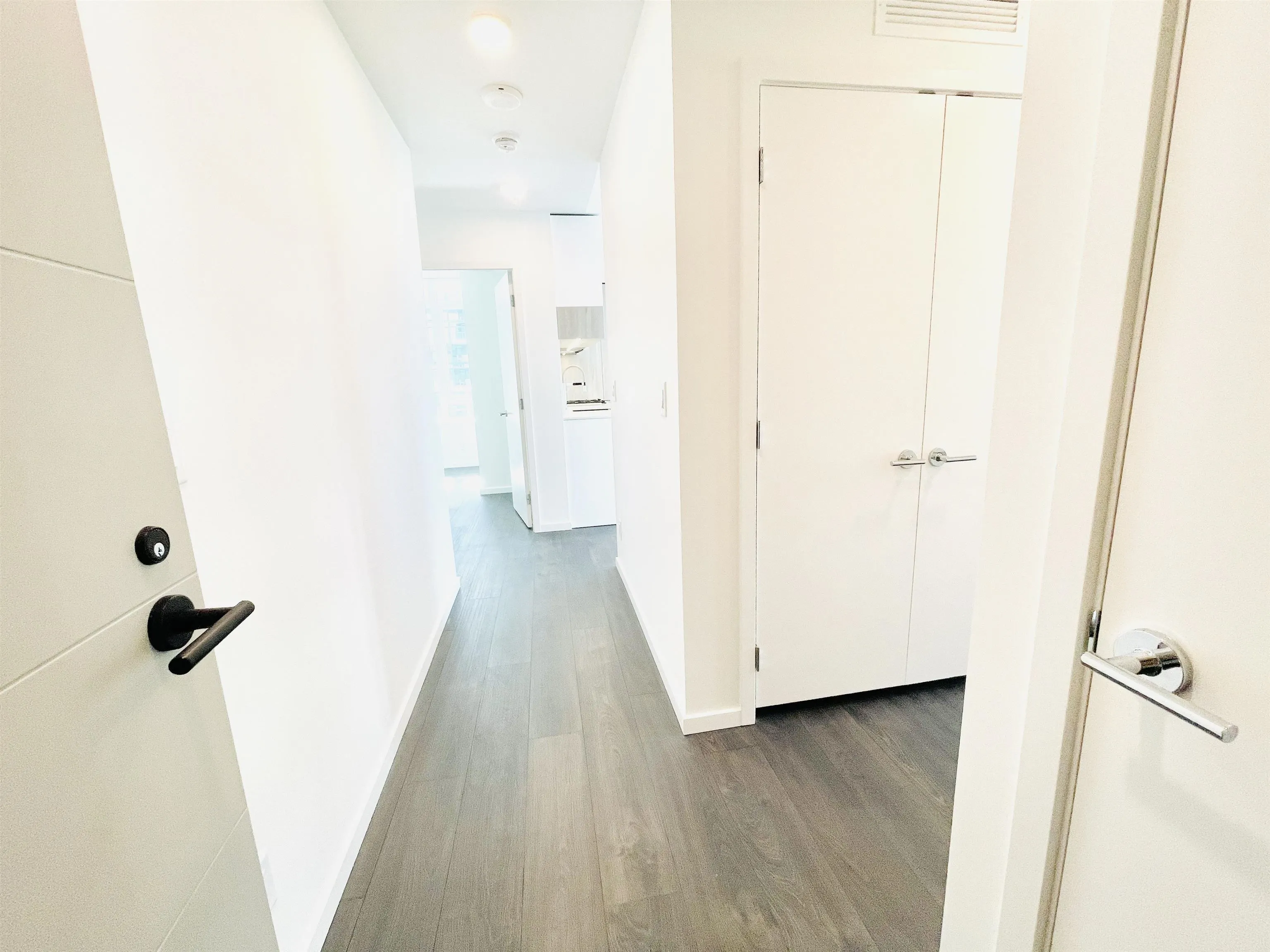 879 6600 Minoru Boulevard