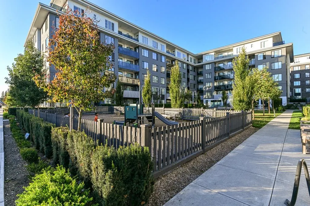 406 15815 85 Avenue