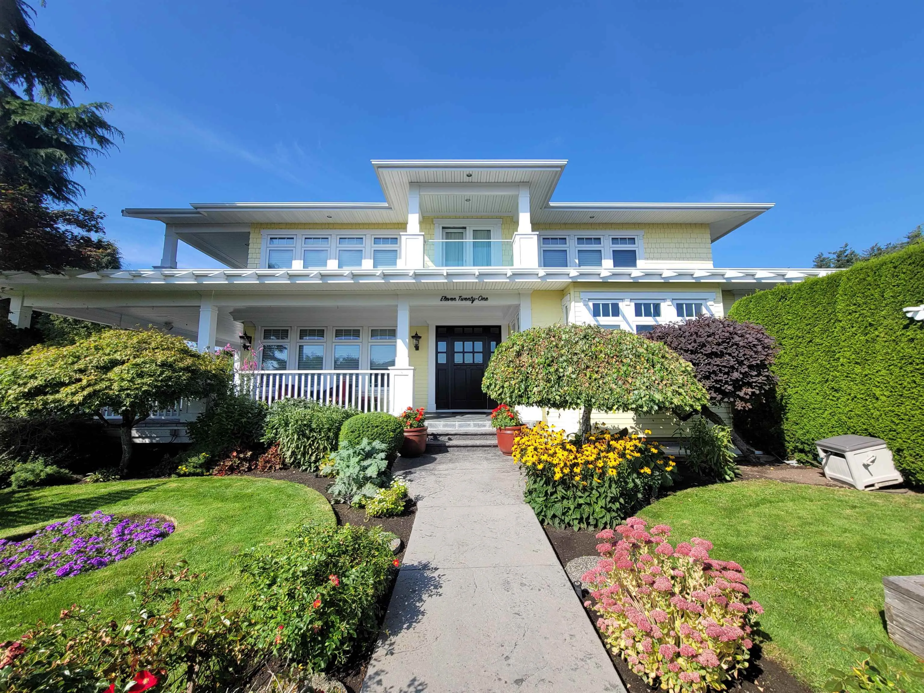 1121 Cypress Street