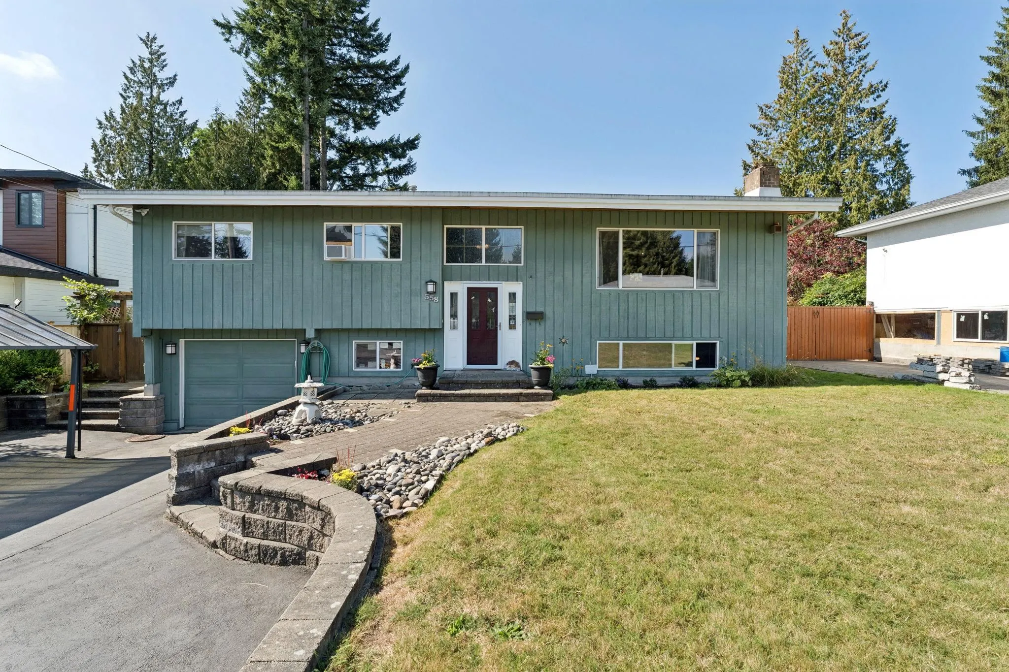 558 Draycott Street