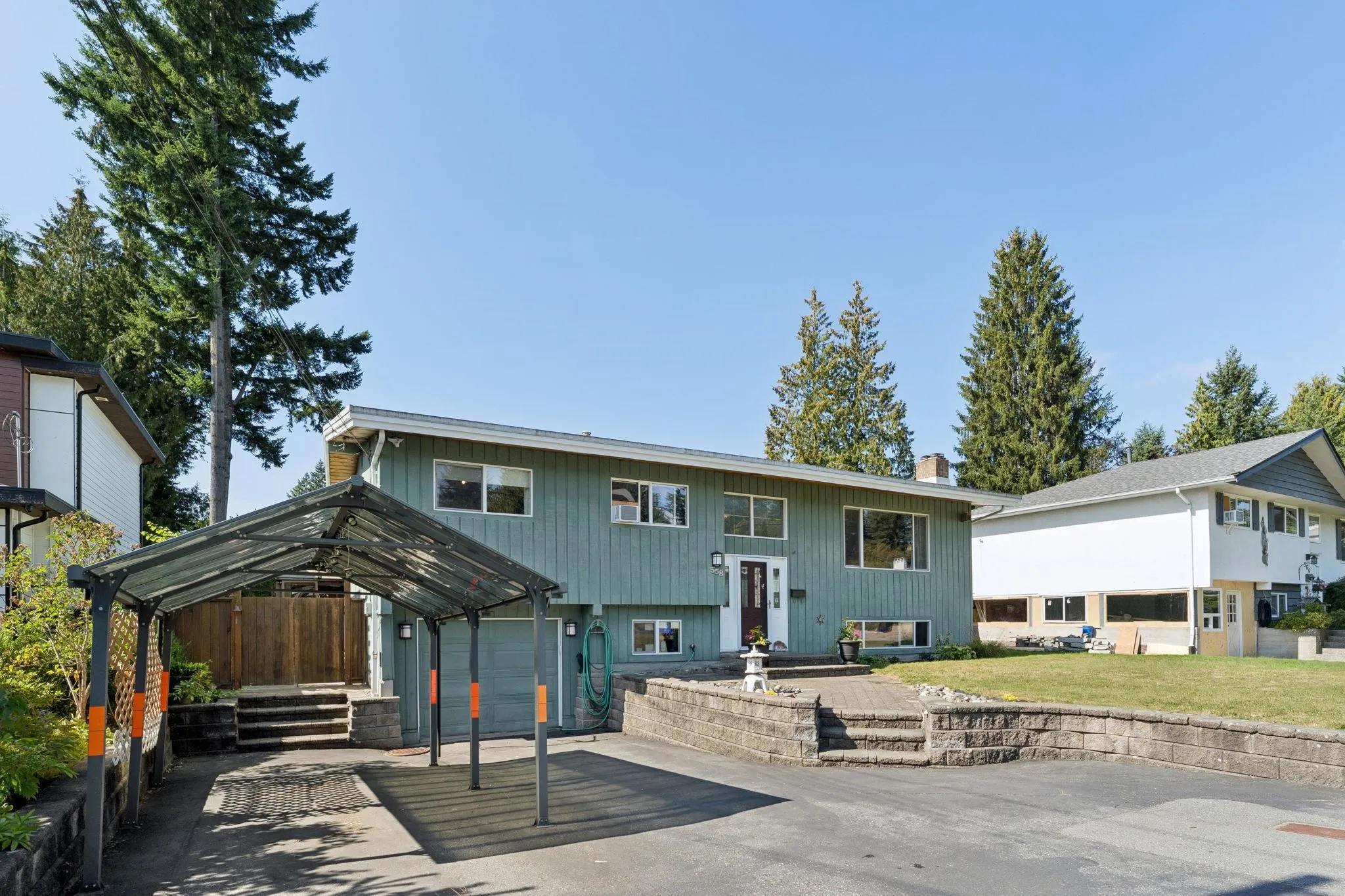 558 Draycott Street