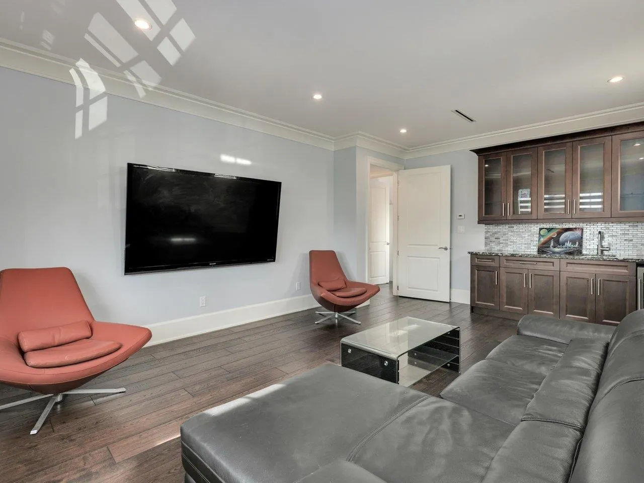 5064 Fenton Drive