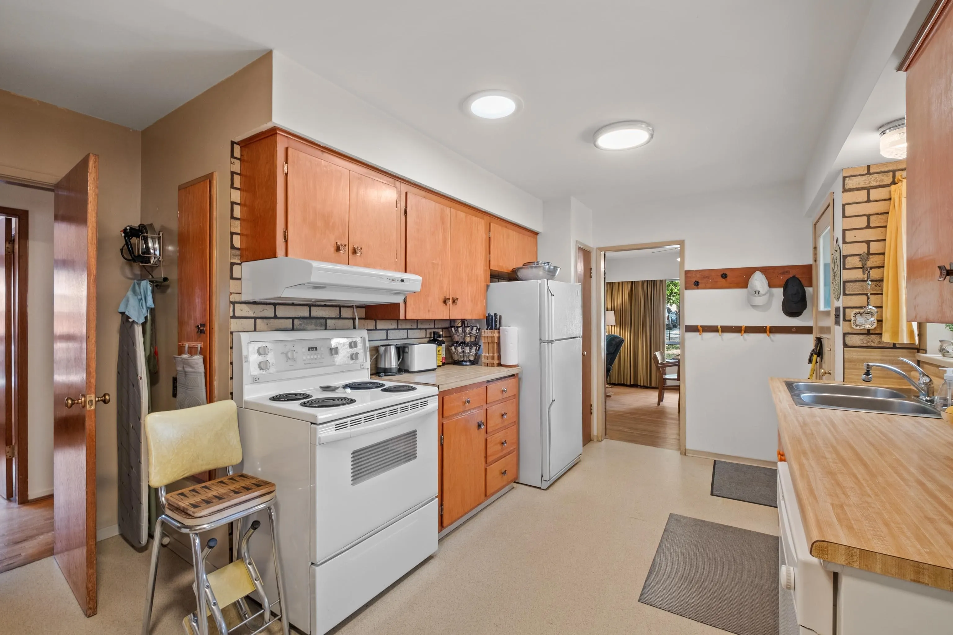 2239 Windridge Drive