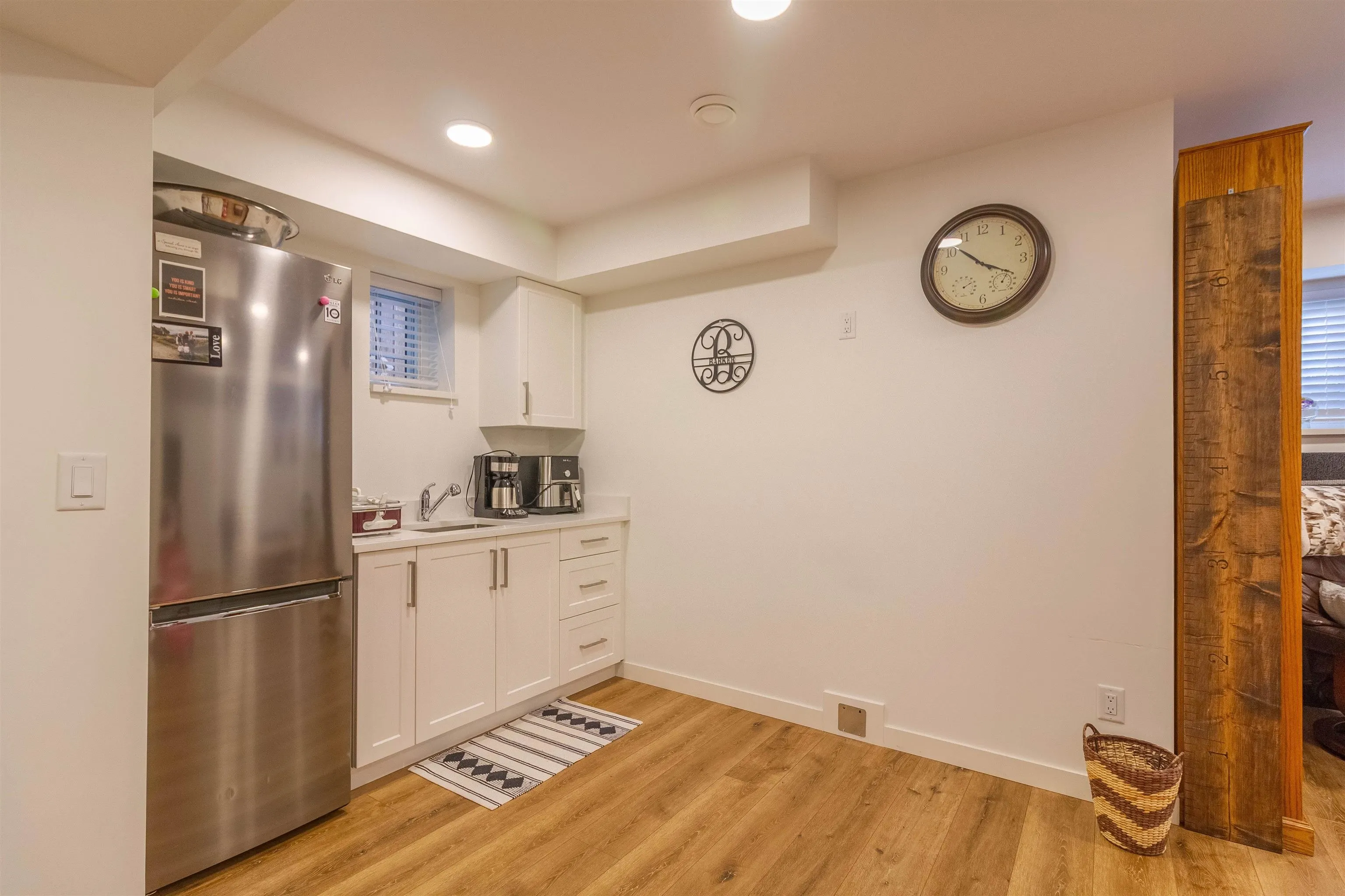 903 Walls Avenue