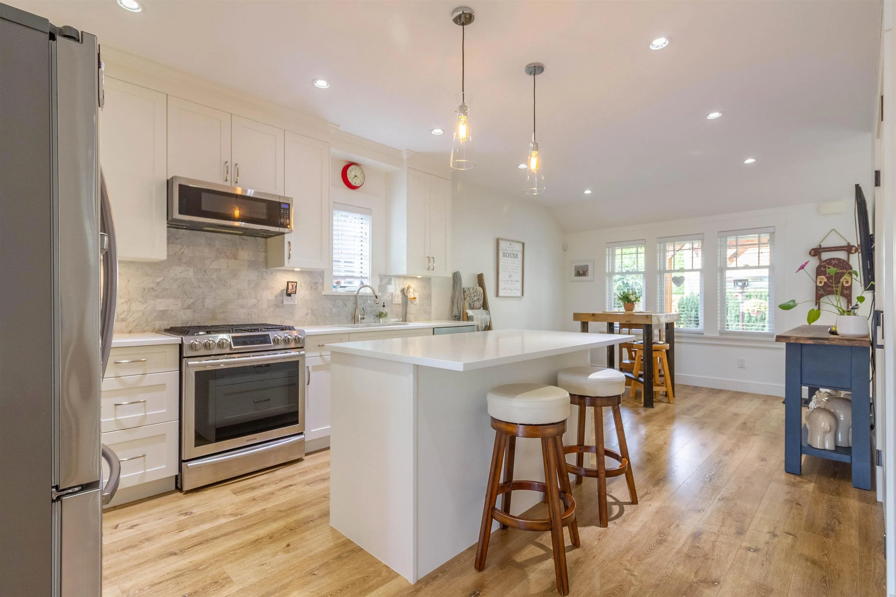 903 Walls Avenue