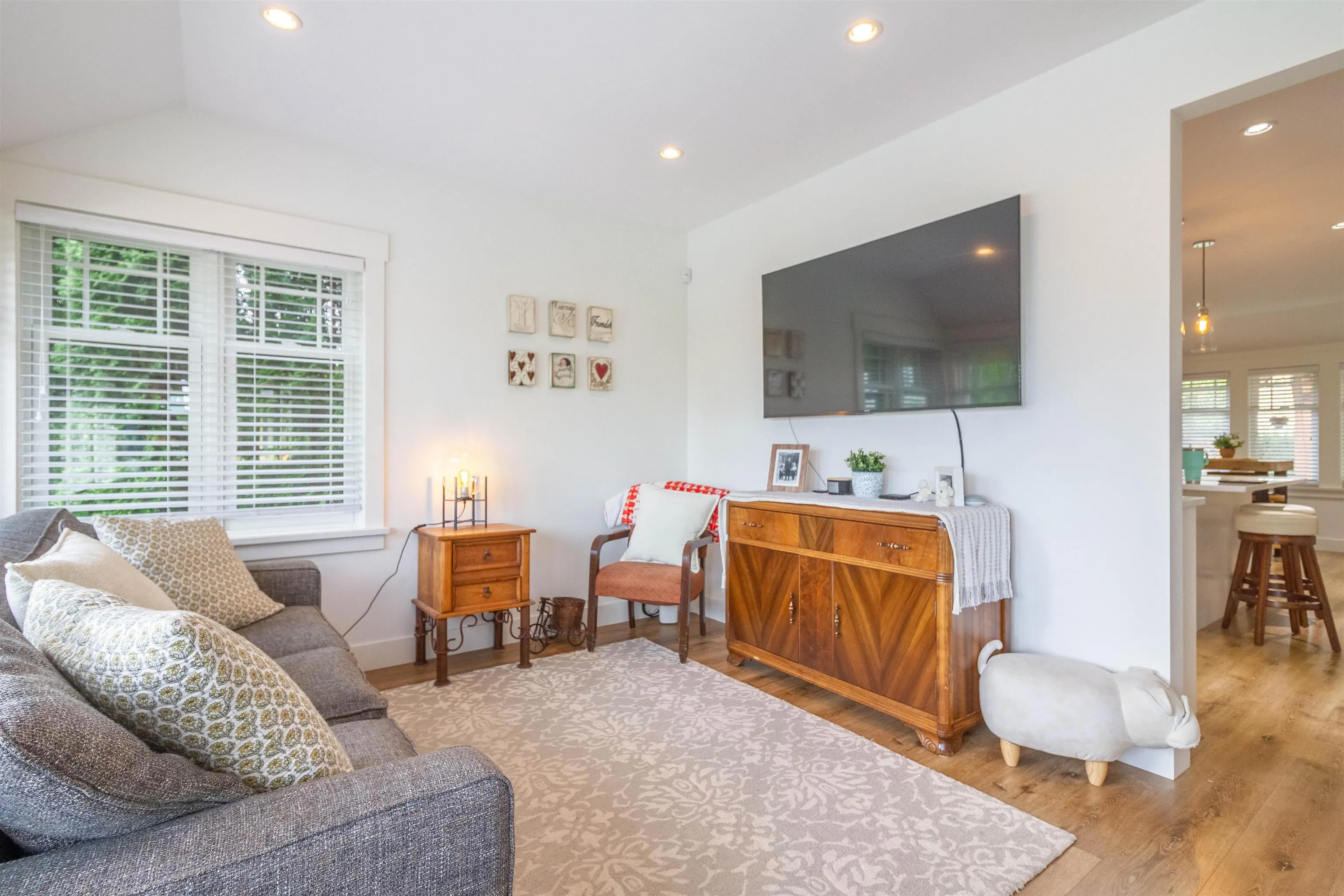 903 Walls Avenue