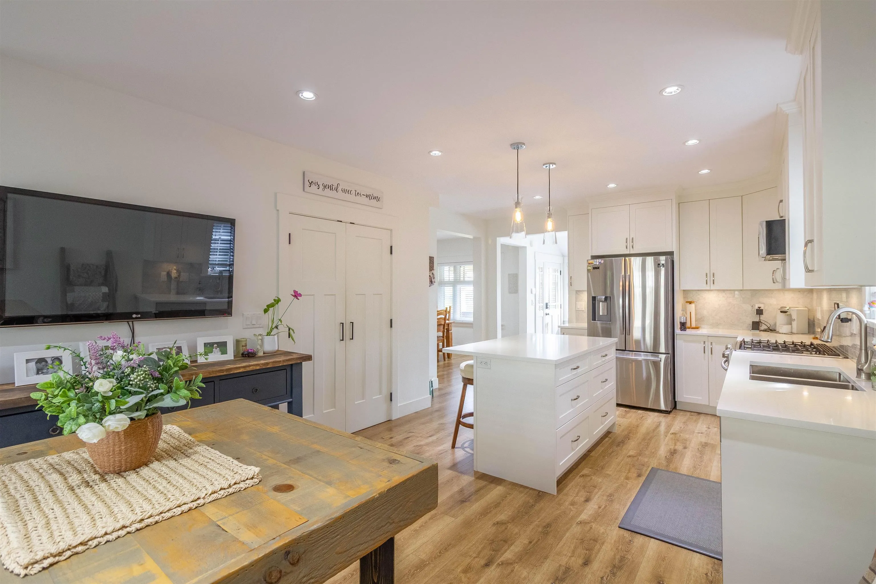 903 Walls Avenue