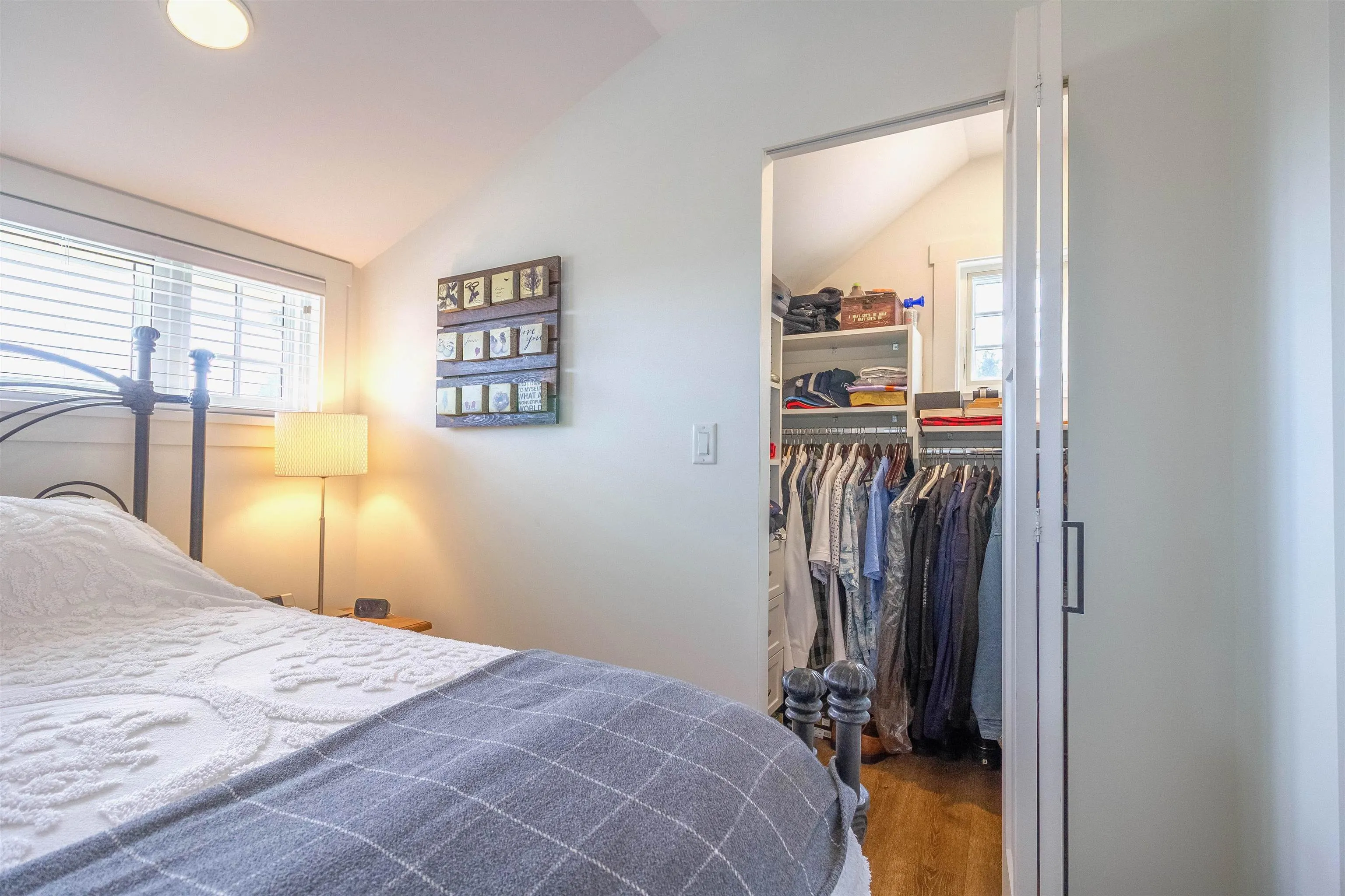 903 Walls Avenue