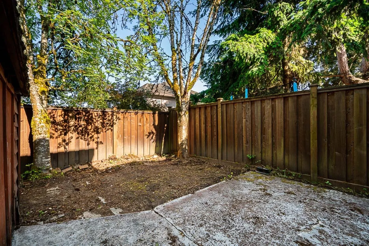 37 9348 128 Street