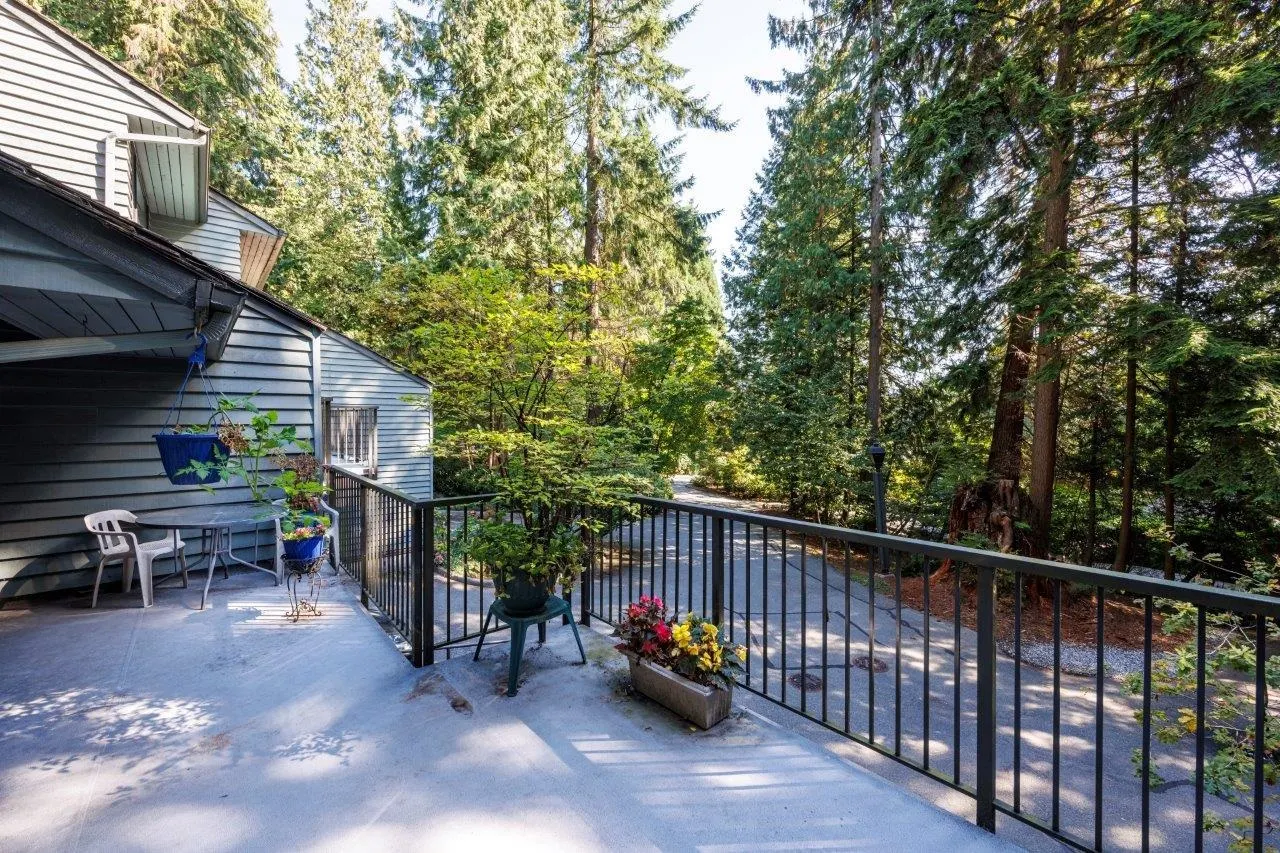 873 Hendecourt Road