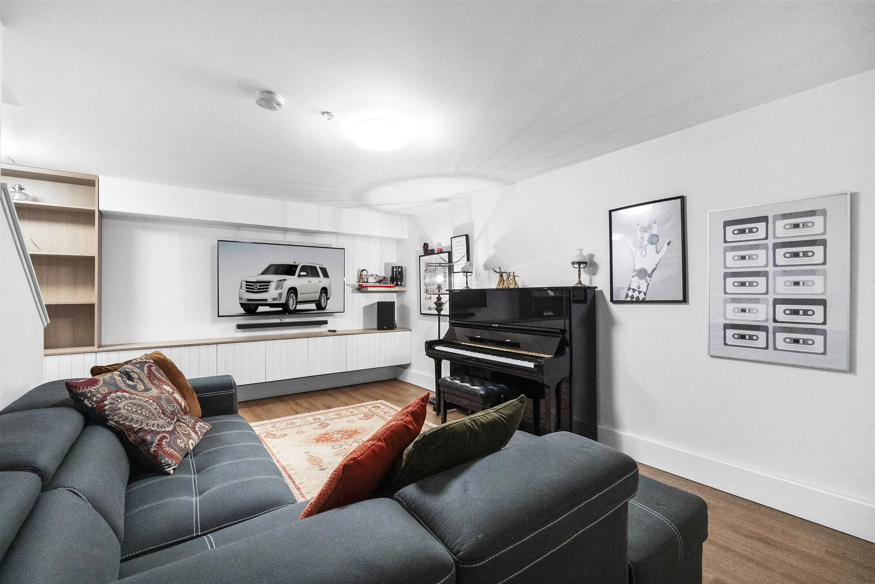 5 1133 Ridgewood Drive