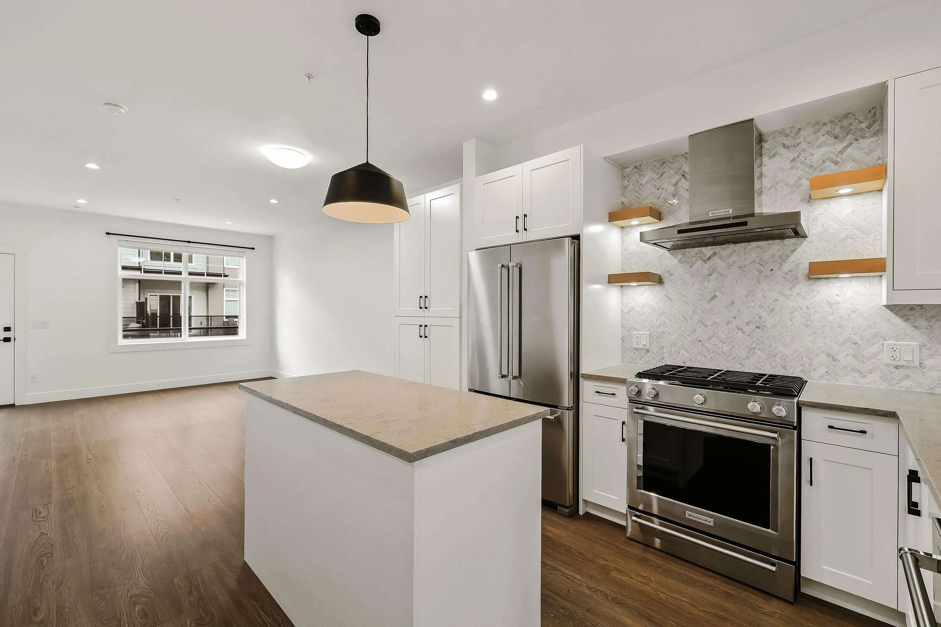 #17 22334 48 Avenue
