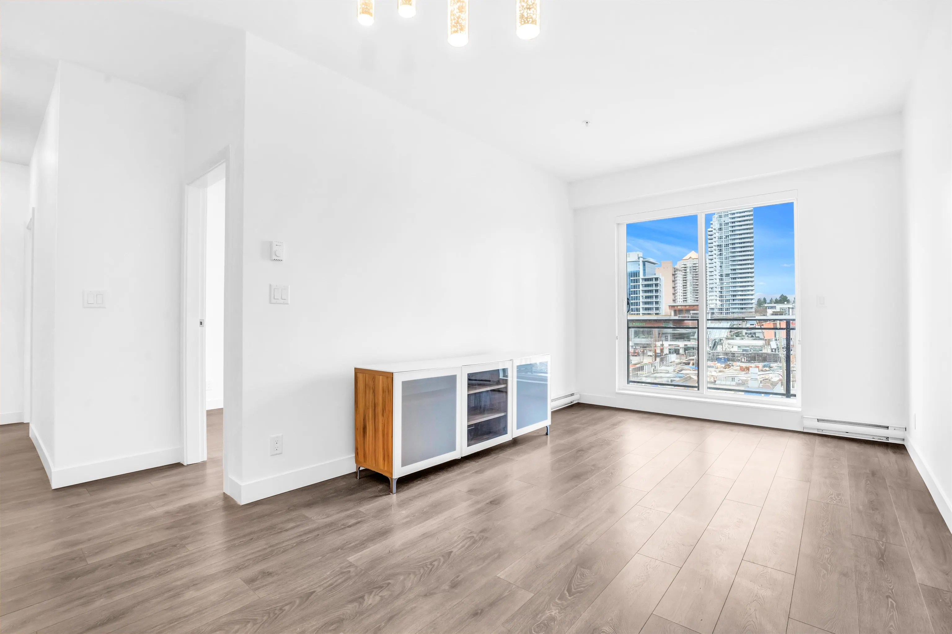 502 4468 Dawson Street