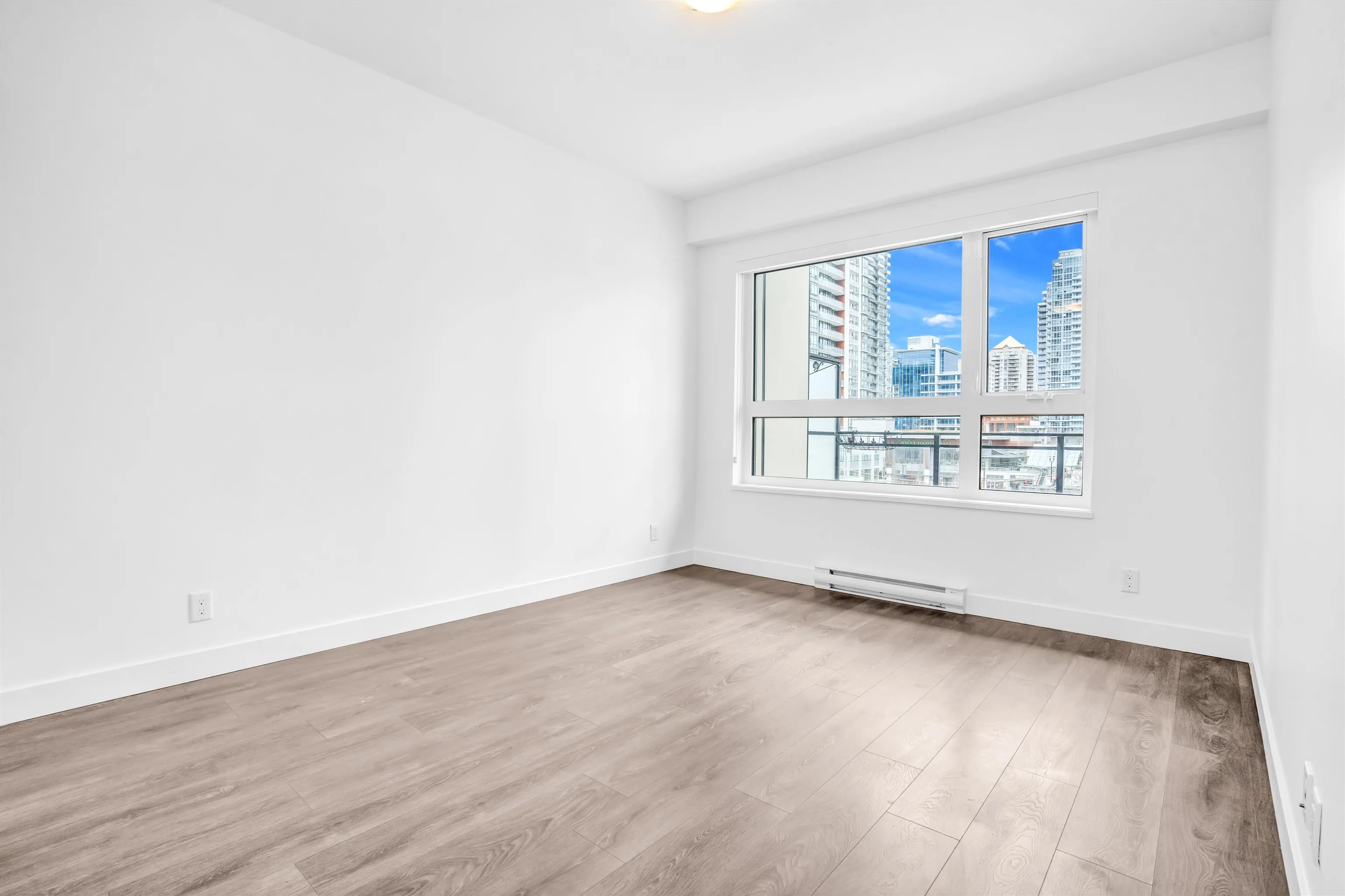 502 4468 Dawson Street