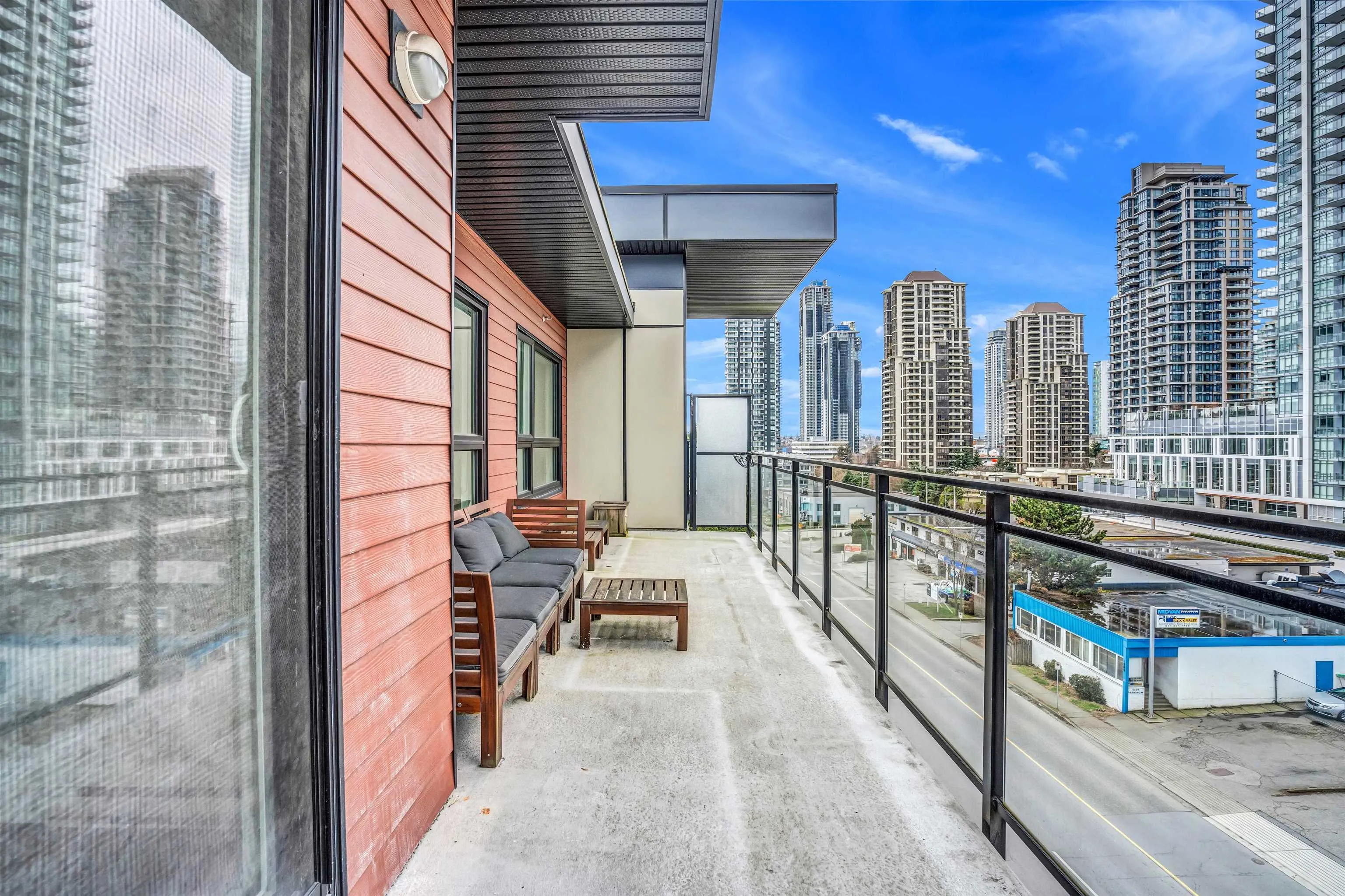 502 4468 Dawson Street