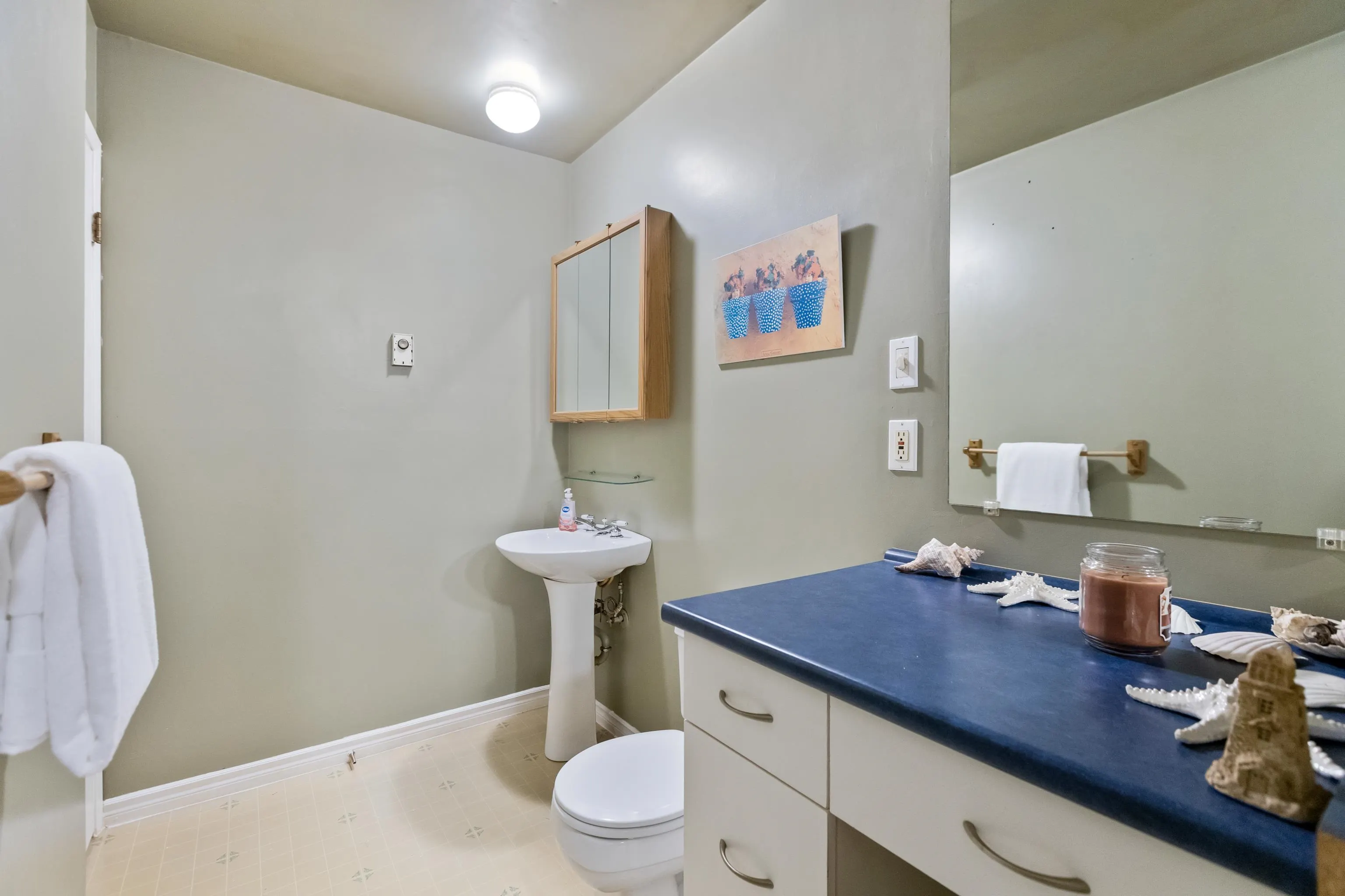 22 12122 Schmidt Crescent