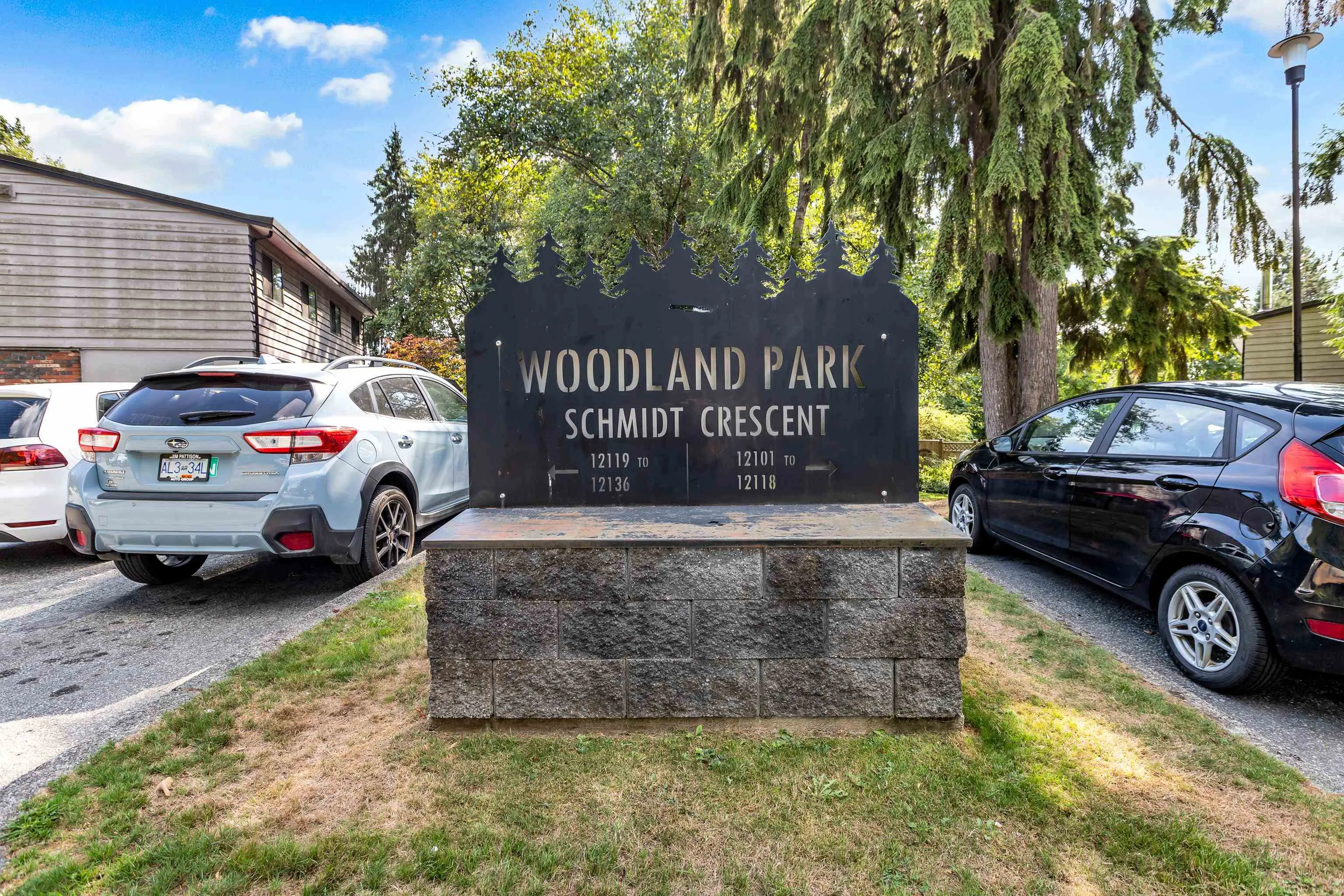 22 12122 Schmidt Crescent