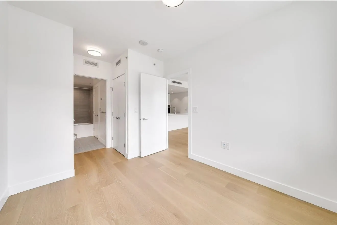 611 5788 Gilbert Road