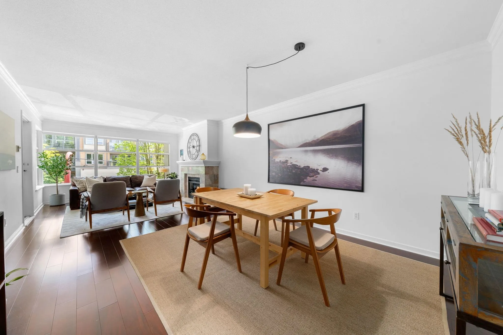 204 3151 Woodbine Drive