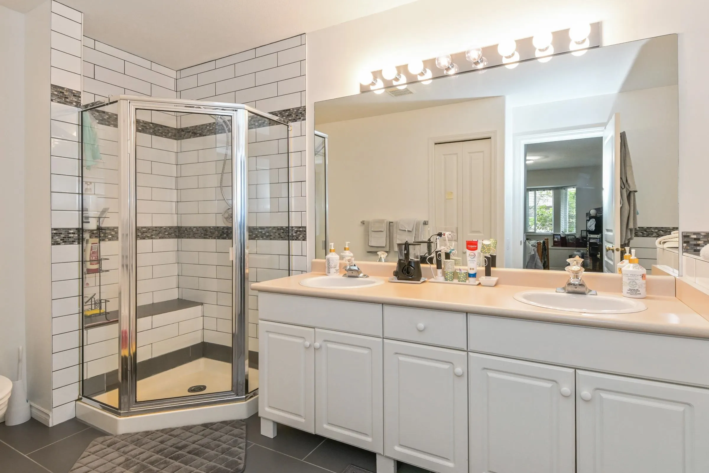 117 31406 Upper Maclure Road