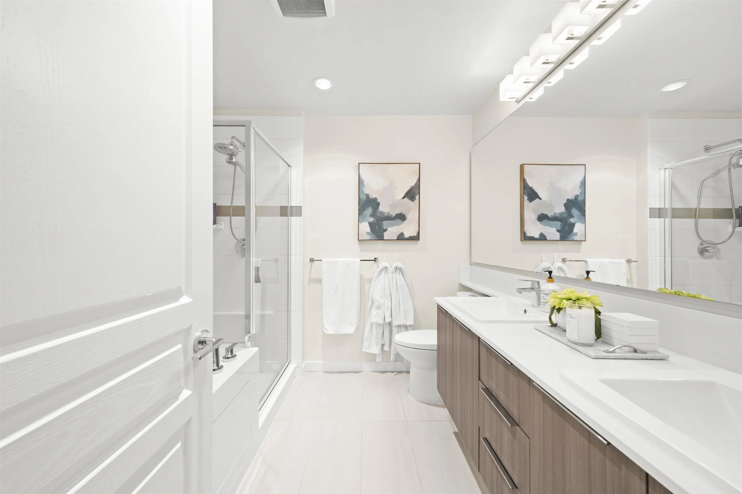 306 1152 Windsor Mews