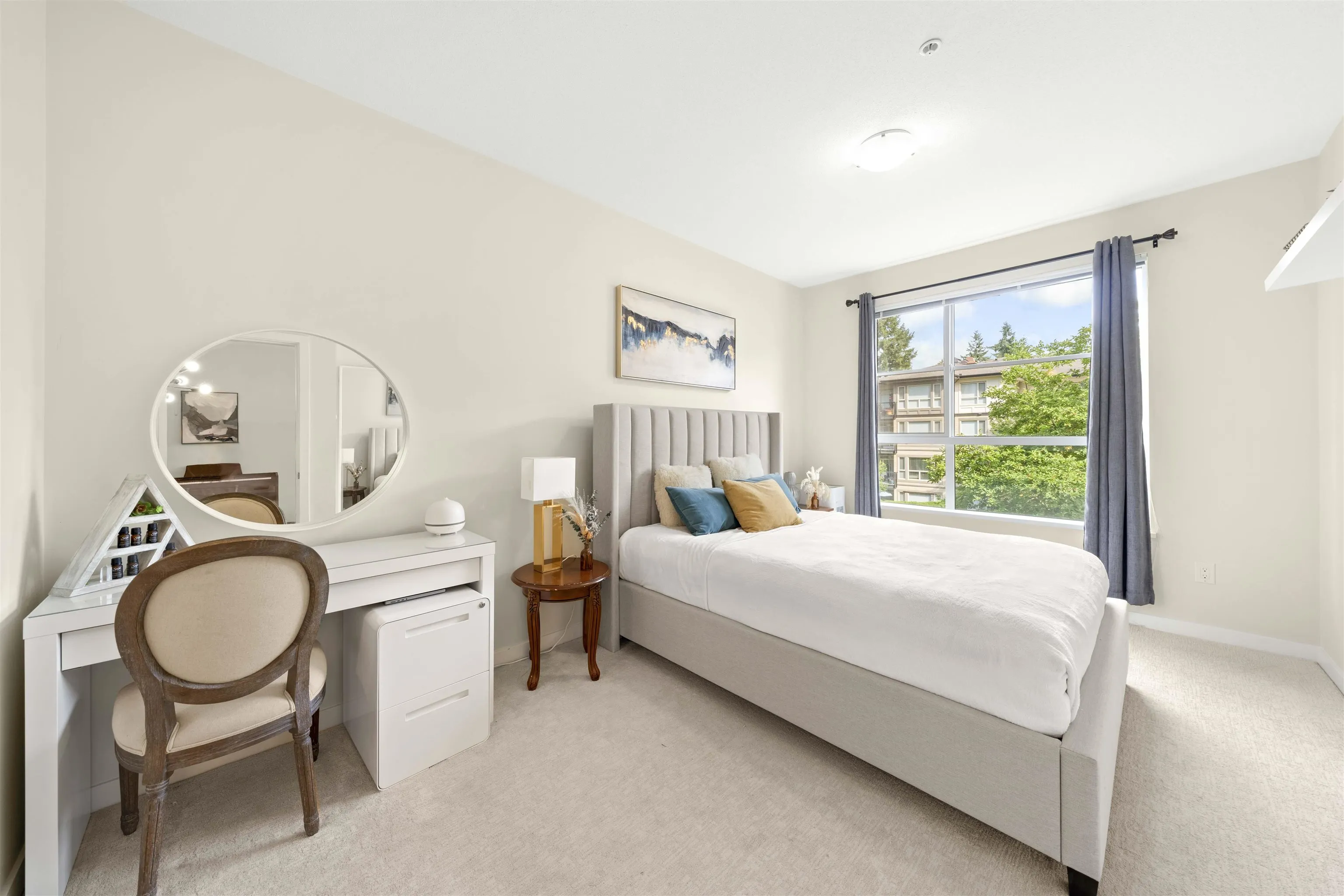 306 1152 Windsor Mews