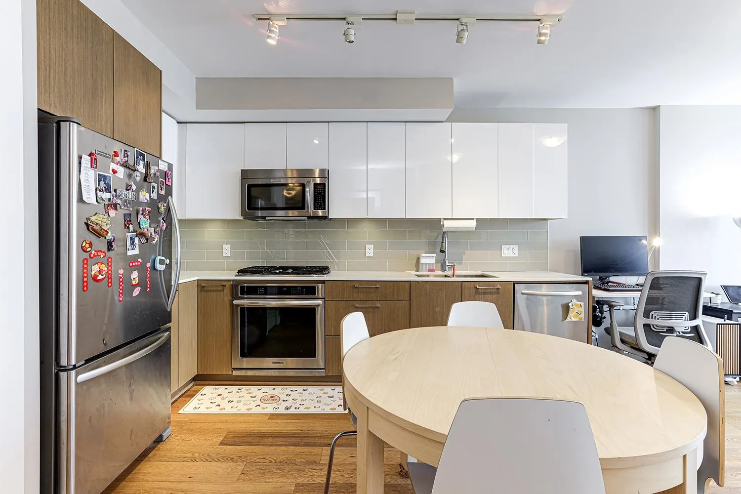 1001 6951 Elmbridge Way