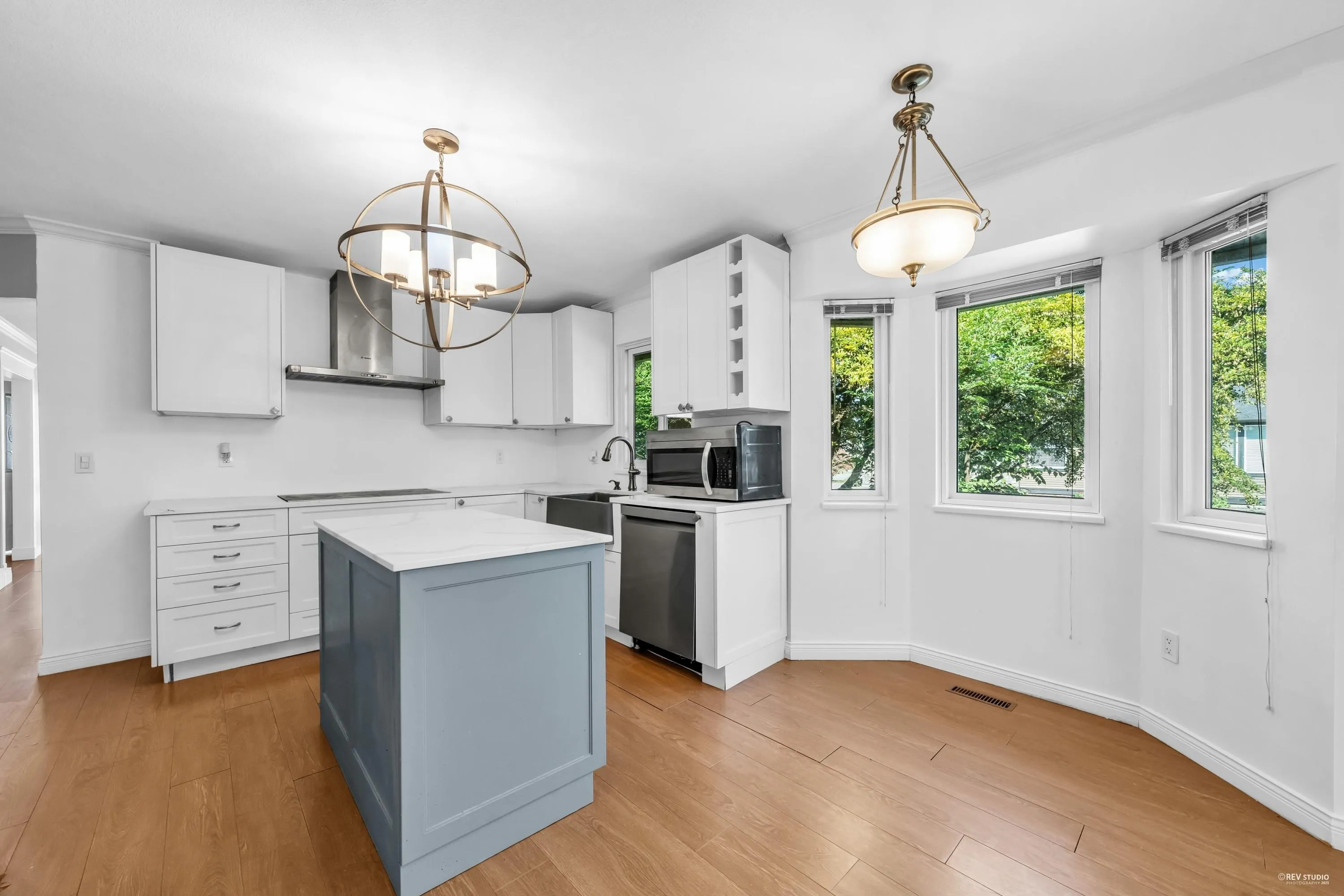 12150 Chestnut Crescent