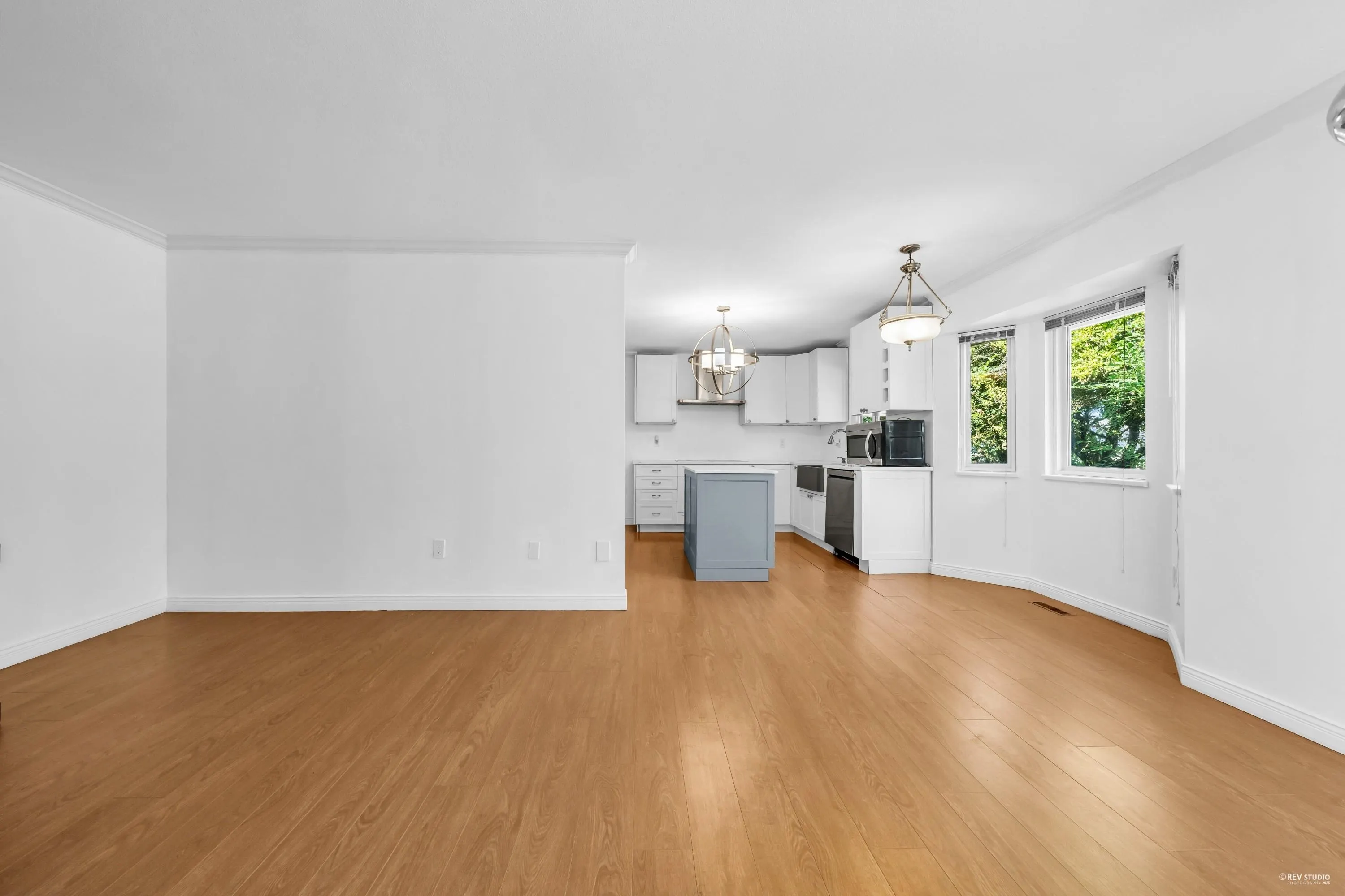 12150 Chestnut Crescent