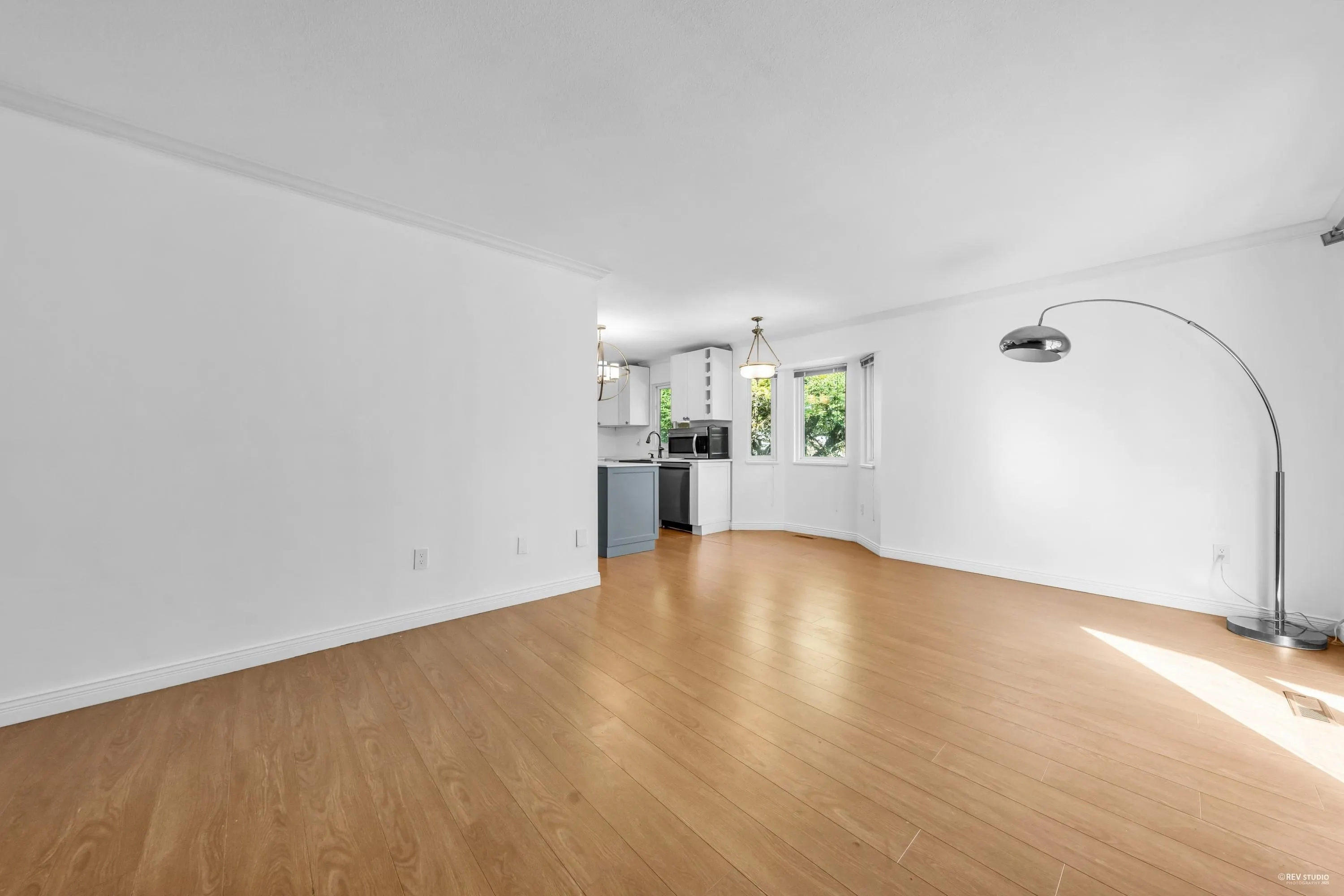 12150 Chestnut Crescent